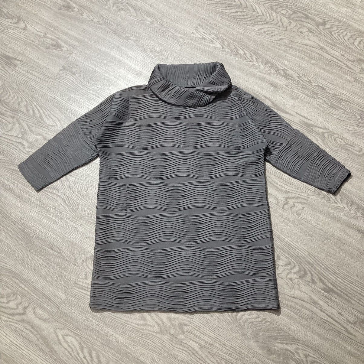 Issey Miyake 2000s HanaHana Pleats Issey Miyake Style Turtleneck Top Size L / US 10 / IT 46 - 1 Thumbnail