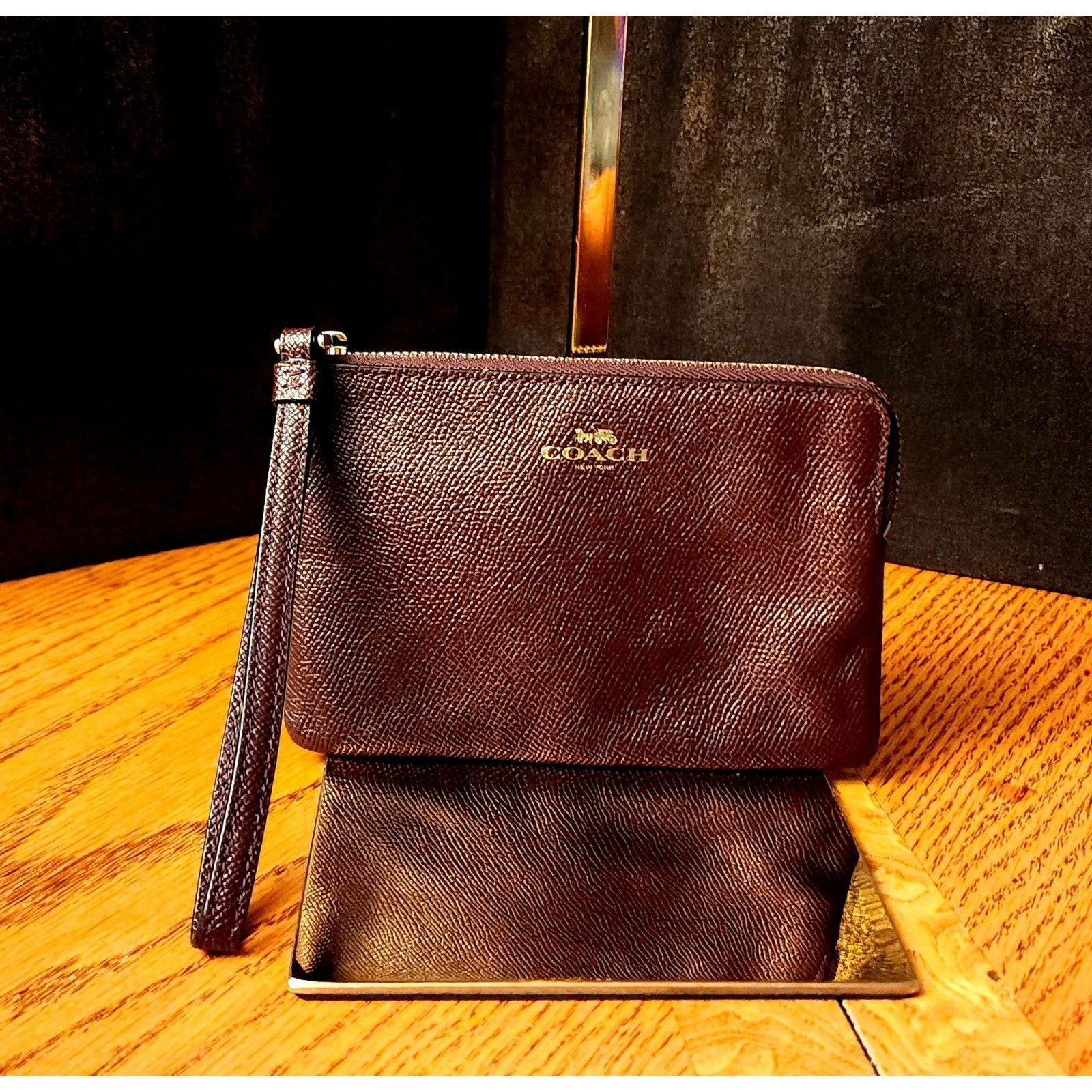 Coach Coach Corner Brown Cross Grain Leather Wristlet Size ONE SIZE - 2 Thumbnail