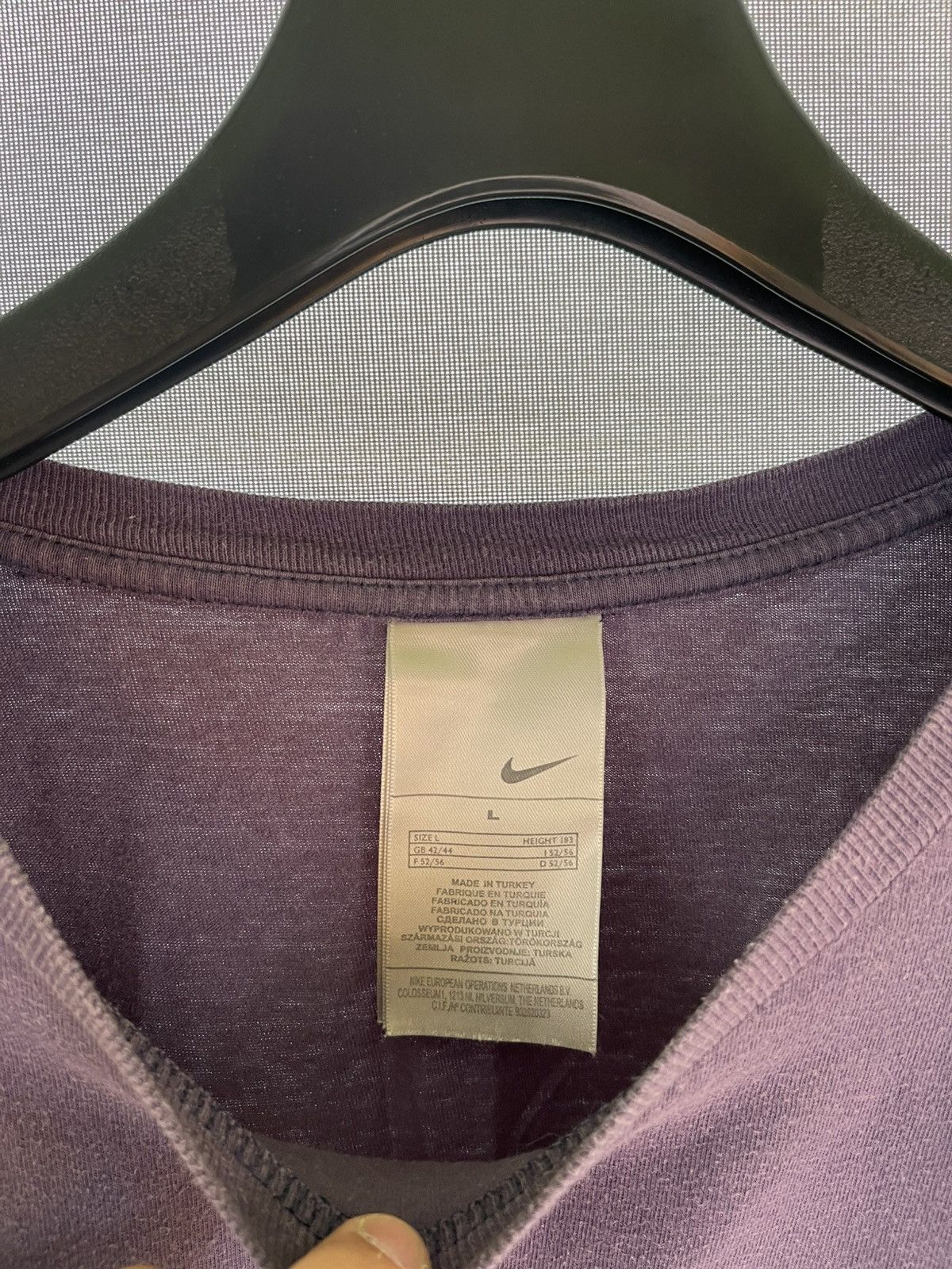 Nike × Vintage Vintage 1990S Oversized Sun Faded Thrashed Nike T-Shirt Size US L / EU 52-54 / 3 - 3 Thumbnail