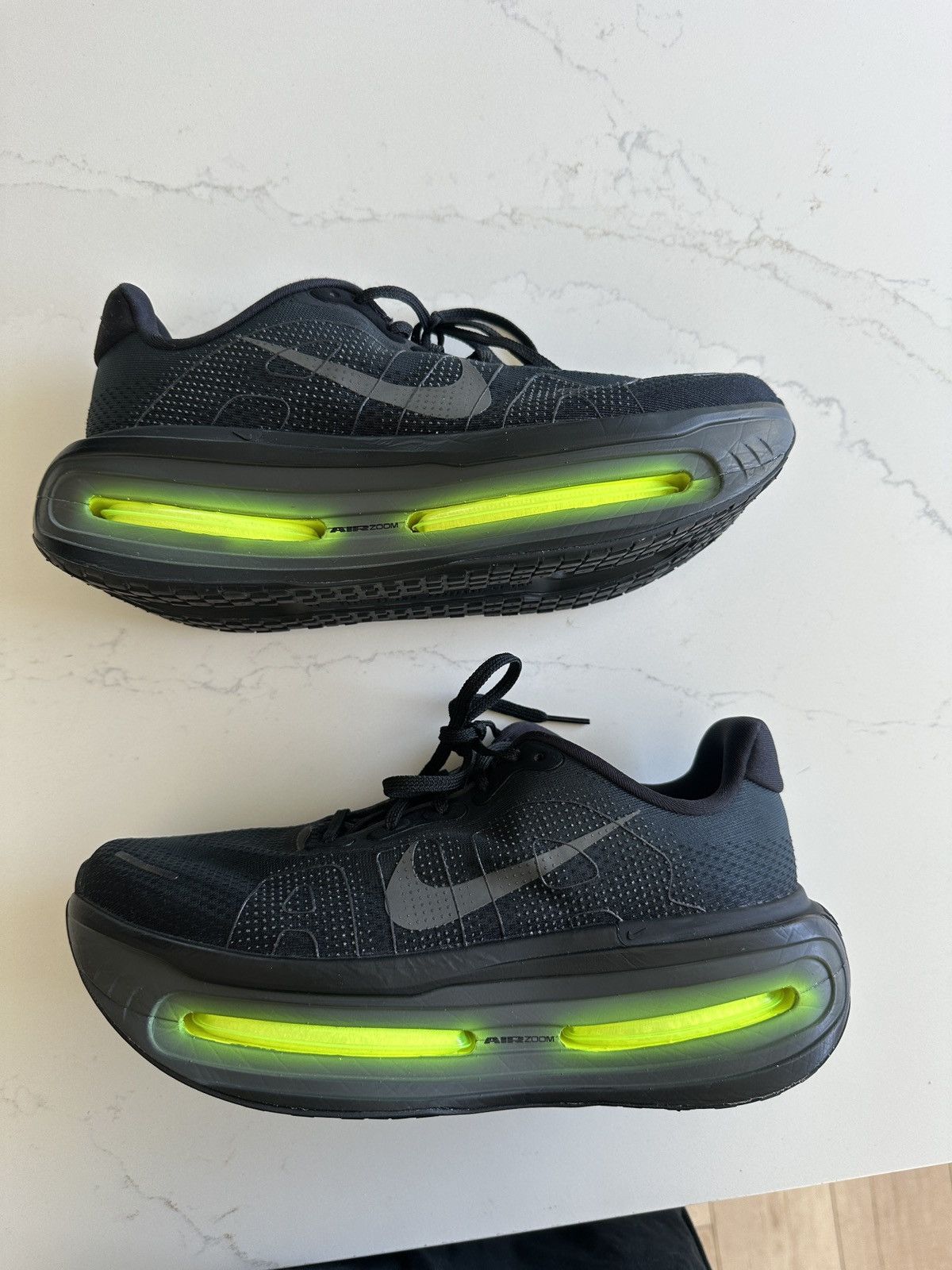 Nike Nike Vomero Premium - Like New - 9.5 Size US 9.5 / EU 42-43 - 1 Thumbnail