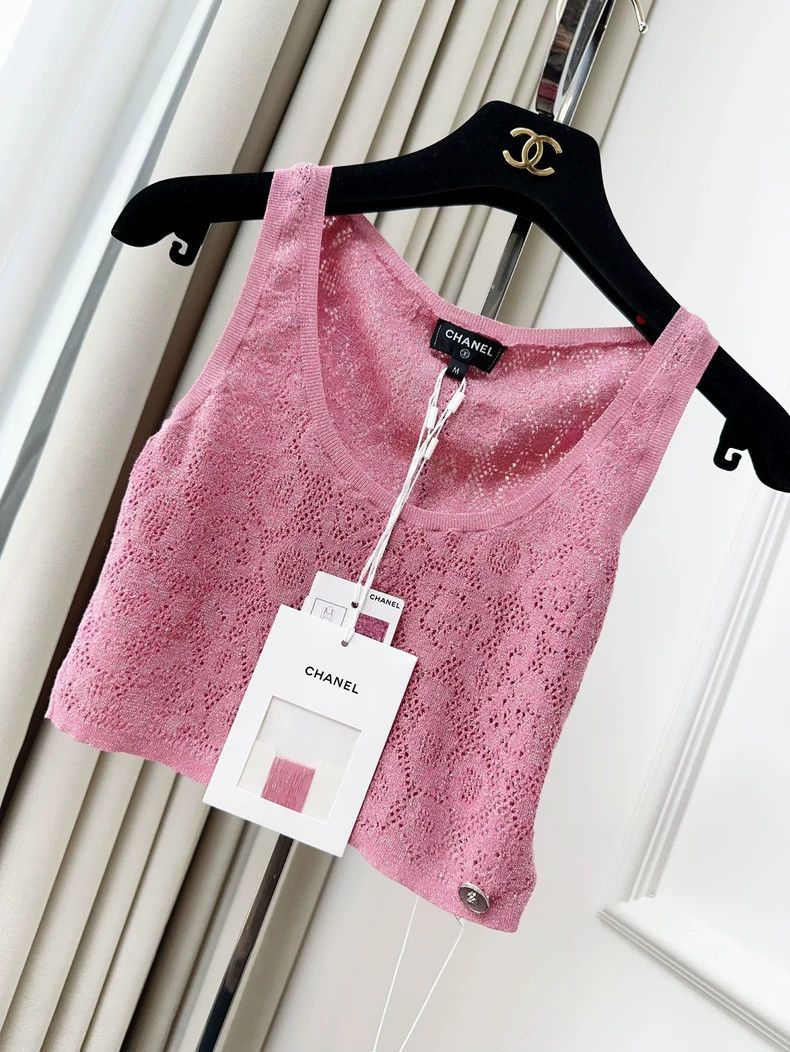 Chanel Chanel 22p pink hollow short vest Size M / US 6-8 / IT 42-44 - 1 Thumbnail