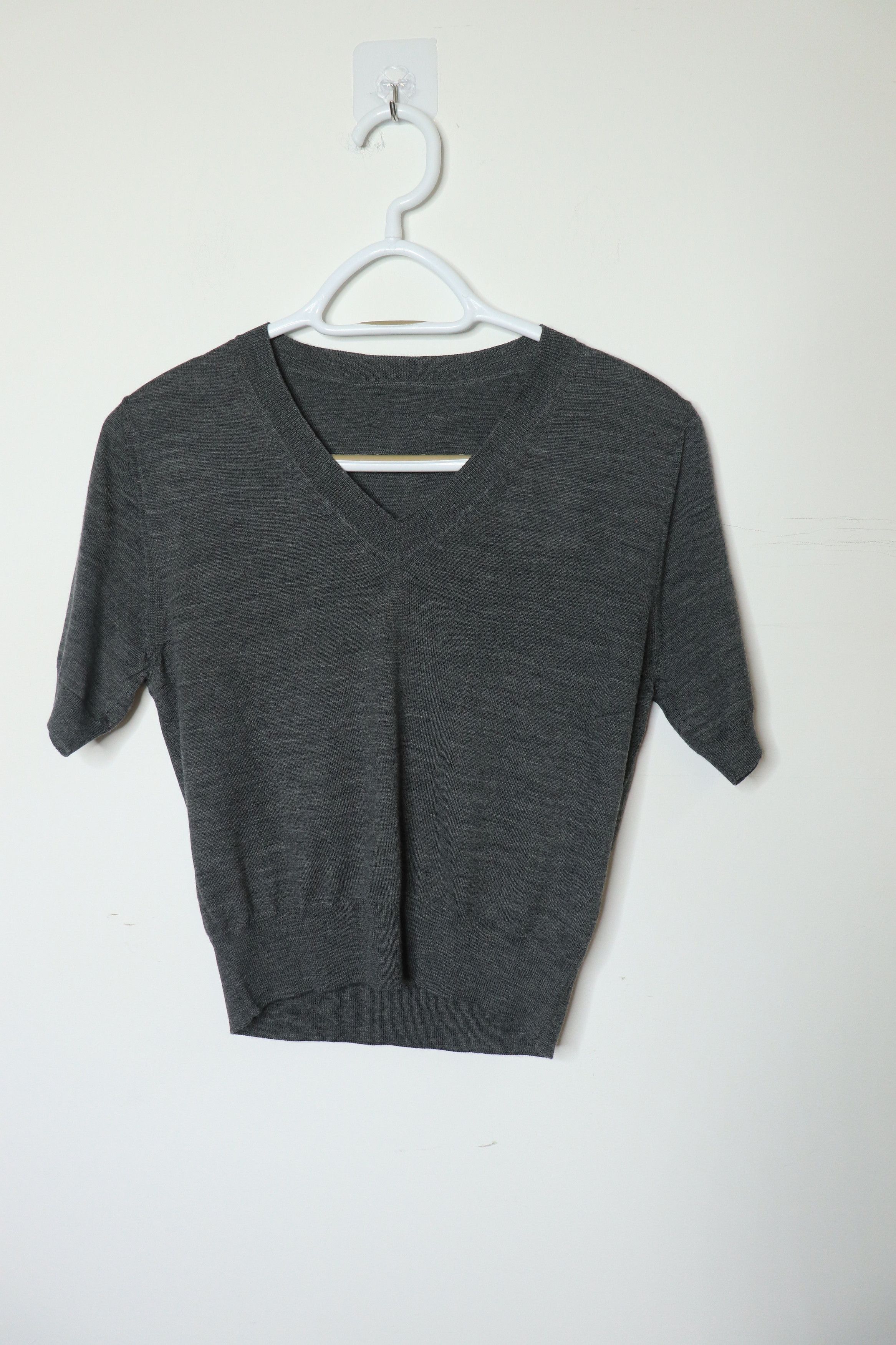 Prada Grey fine-knit top - S Size XS / US 0-2 / IT 36-38 - 1 Thumbnail