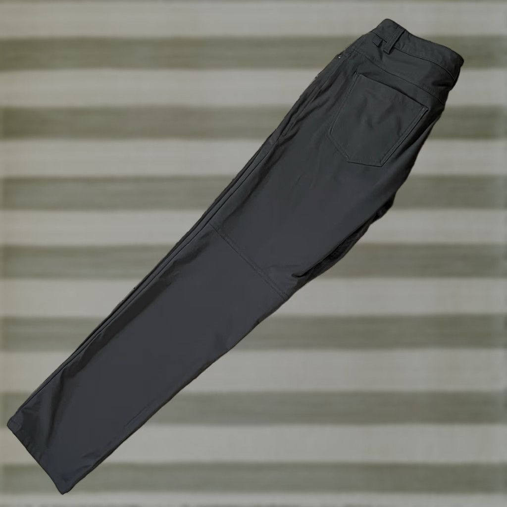 Lululemon Commission Pants Men's 30x30 Slim Dark Olive Green Chino Warpstreme