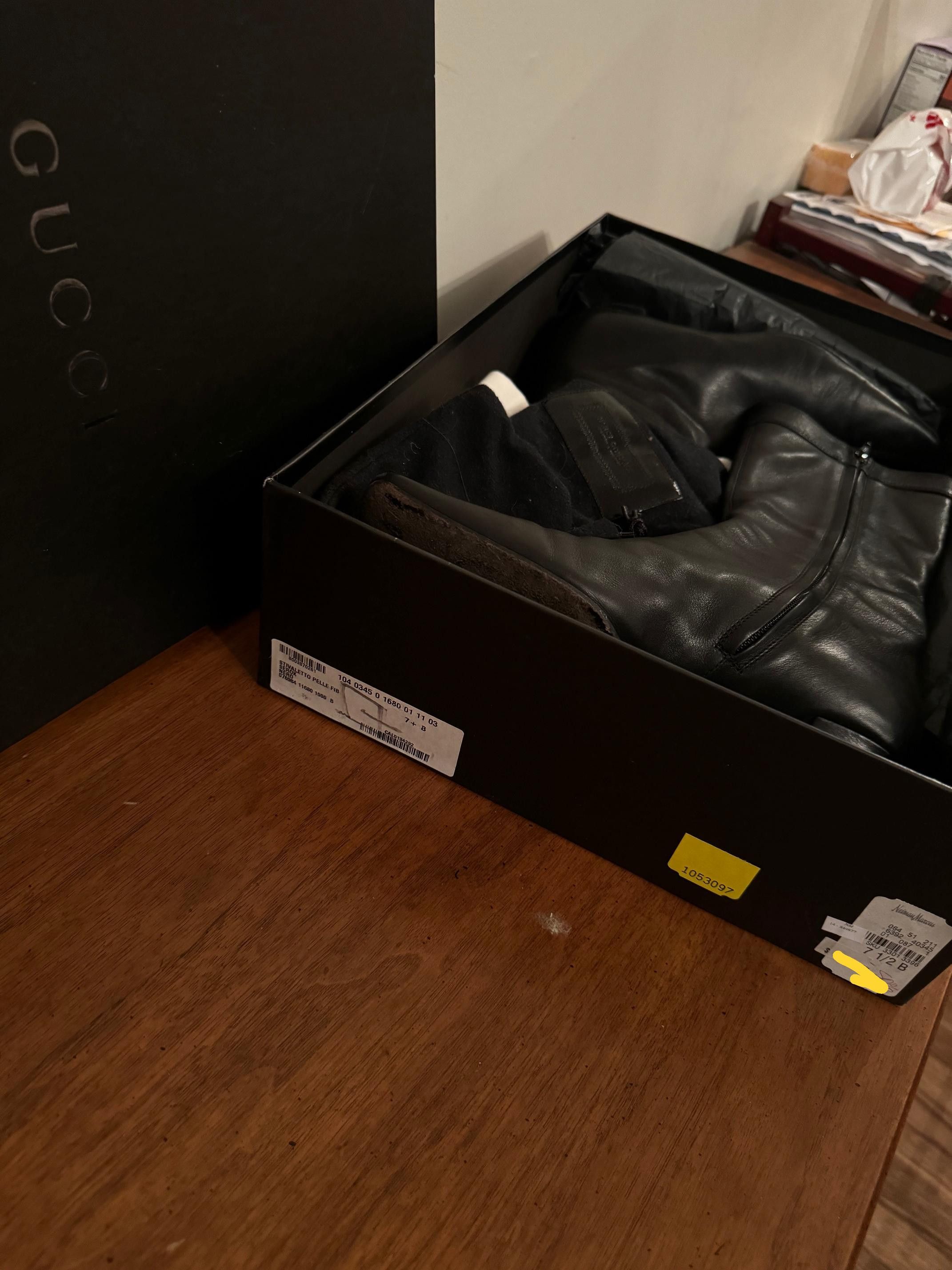Gucci Leather Boot with Zipper and small heel Size US 7.5 / IT 37.5 - 6 Thumbnail