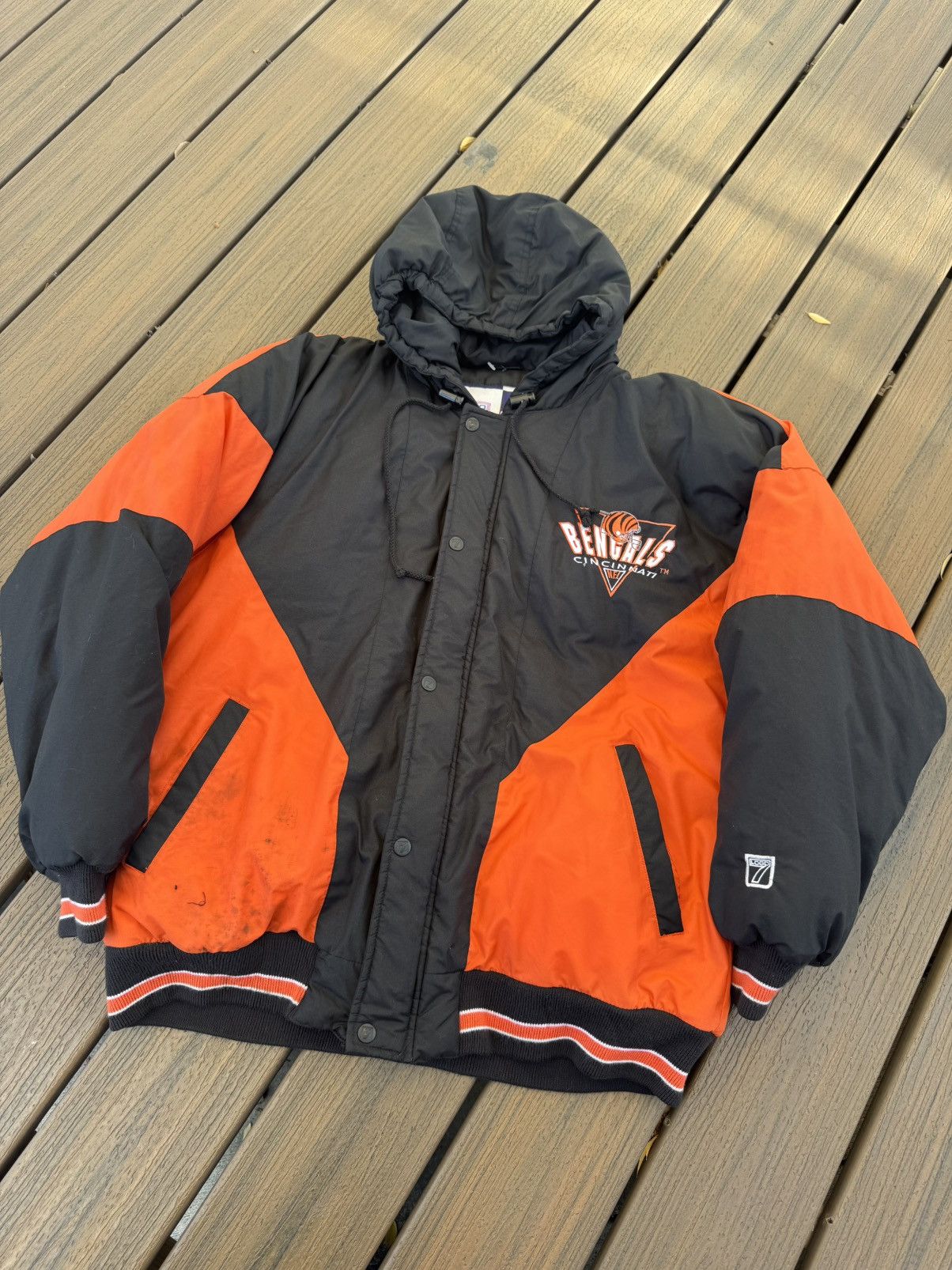 Logo 7 Vintage Logo 7 Cincinnati Bangles NFL Puffer Jacket Orange L Size US L / EU 52-54 / 3 - 1 Thumbnail