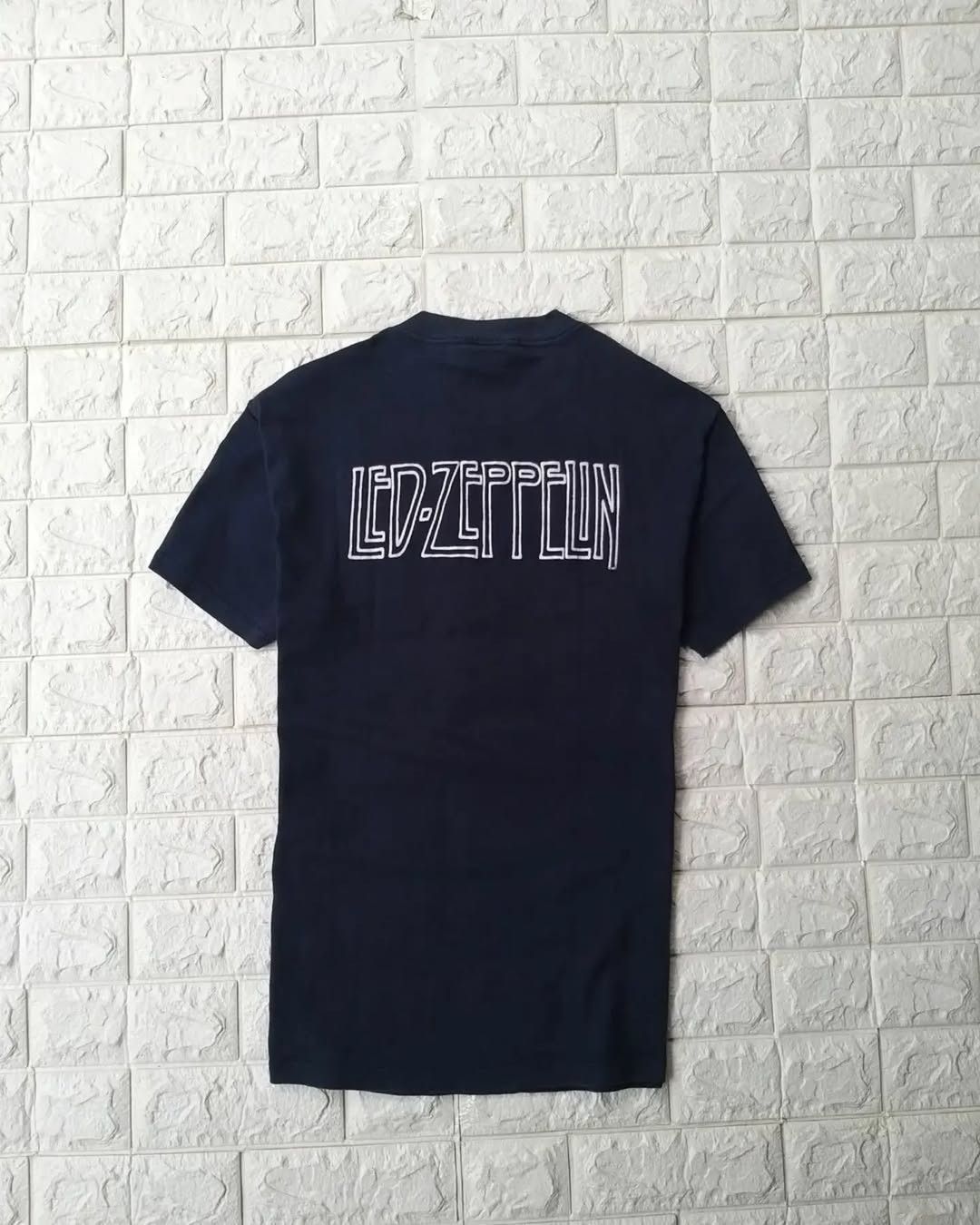 Vintage Rare Vintage 90s LED ZEPPELIN Tshirt Size US M / EU 48-50 / 2 - 2 Thumbnail
