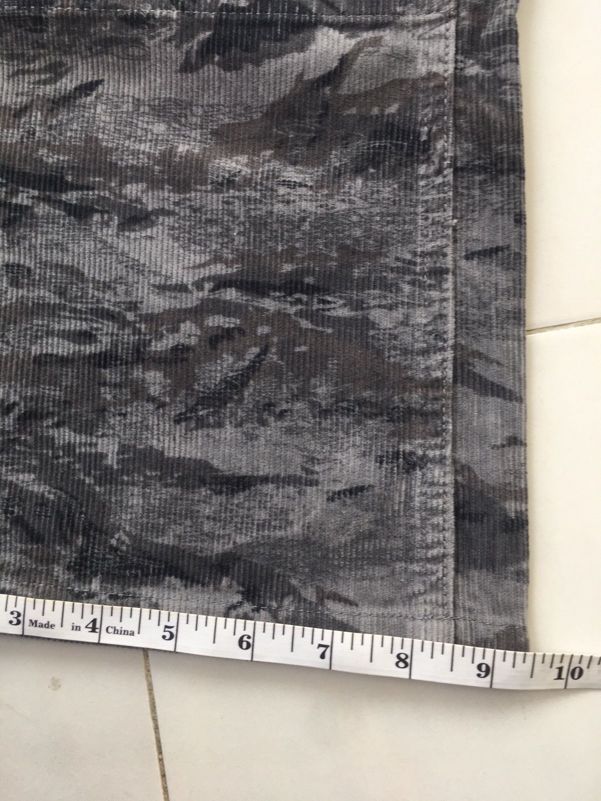 Oakley Oakley Corduroy Camo Cargo Pants Size 28" / US 6 / IT 42 - 19 Thumbnail