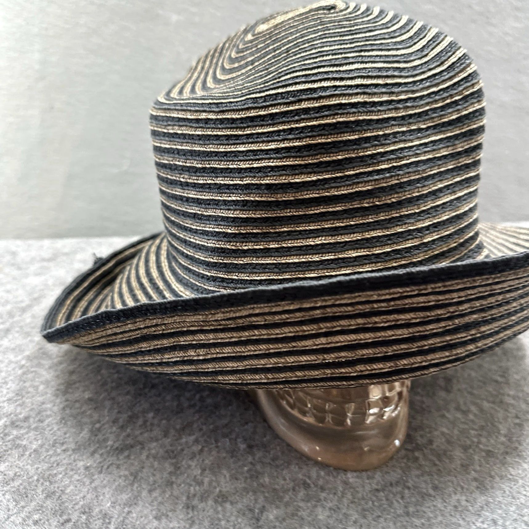 Eric Javits Packable Squishee Bucket Hat Women One Size Brown Travel Packable Hat 90s?