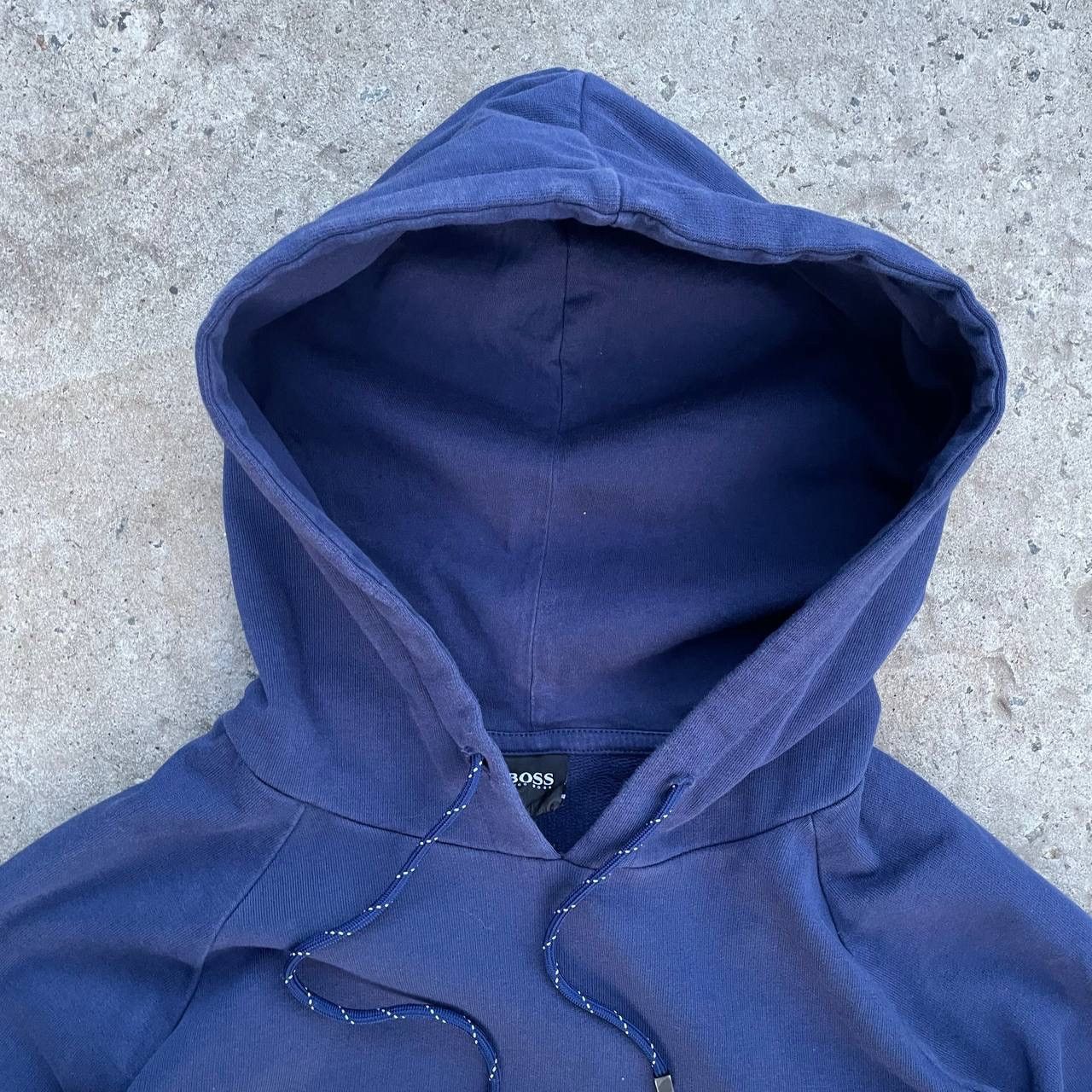 Hugo Boss Vintage Japanese Style Hugo Boos Classic Hoodie Big Logo Size US L / EU 52-54 / 3 - 7 Thumbnail