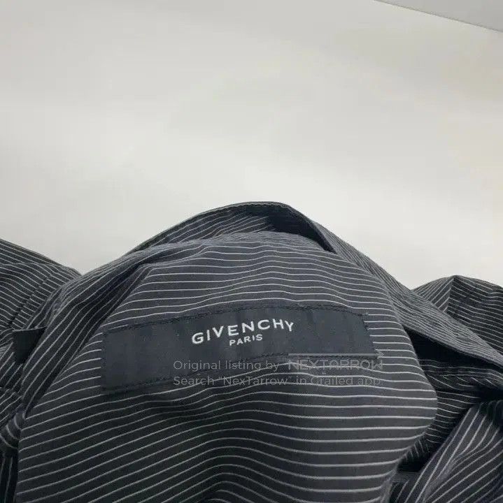Givenchy Givenchy Striped Short. Size US M / EU 48-50 / 2 - 3 Thumbnail