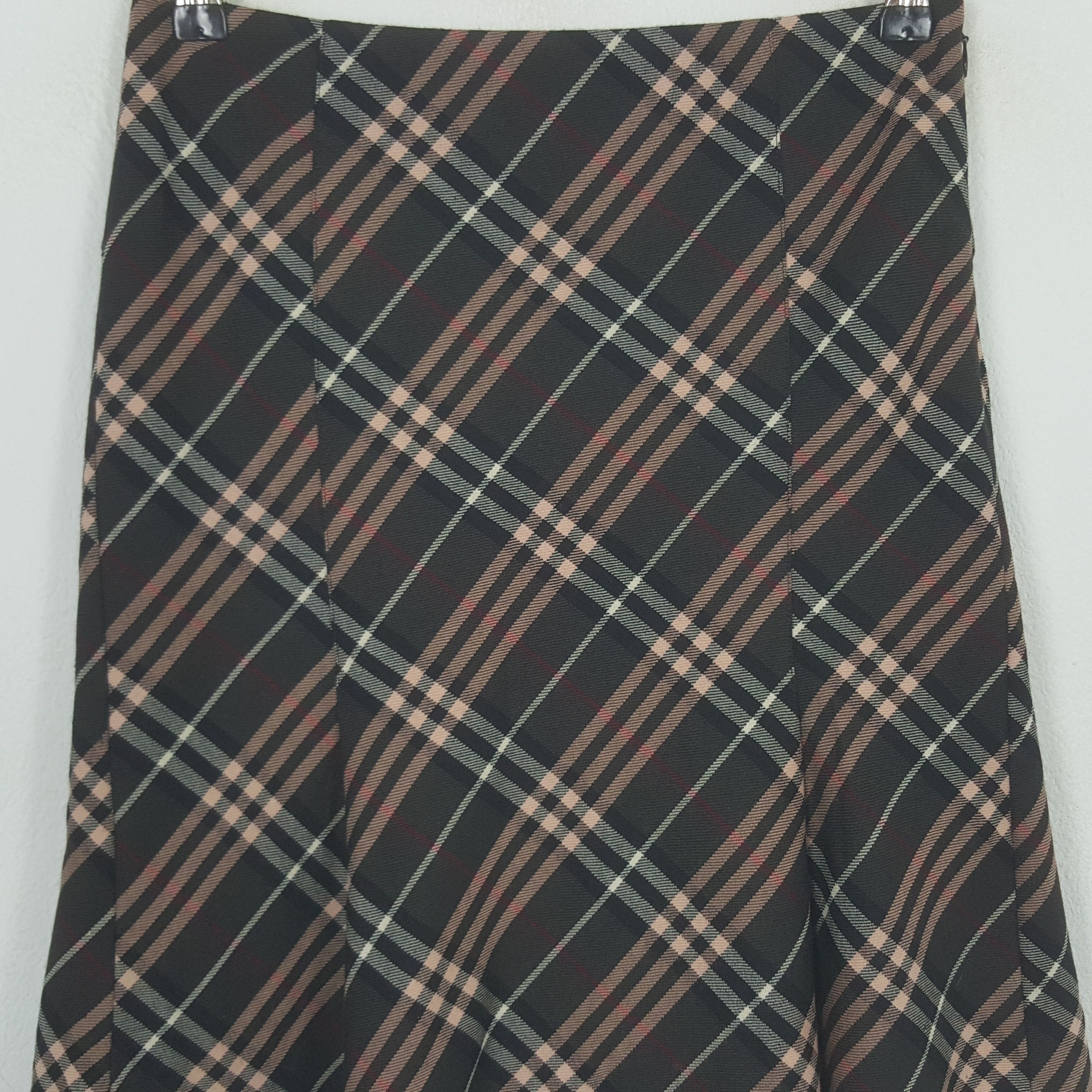 Burberry Vintage Burberry London Nova Check Skirt RR28 Size 27" / US 4 / IT 40 - 2 Thumbnail