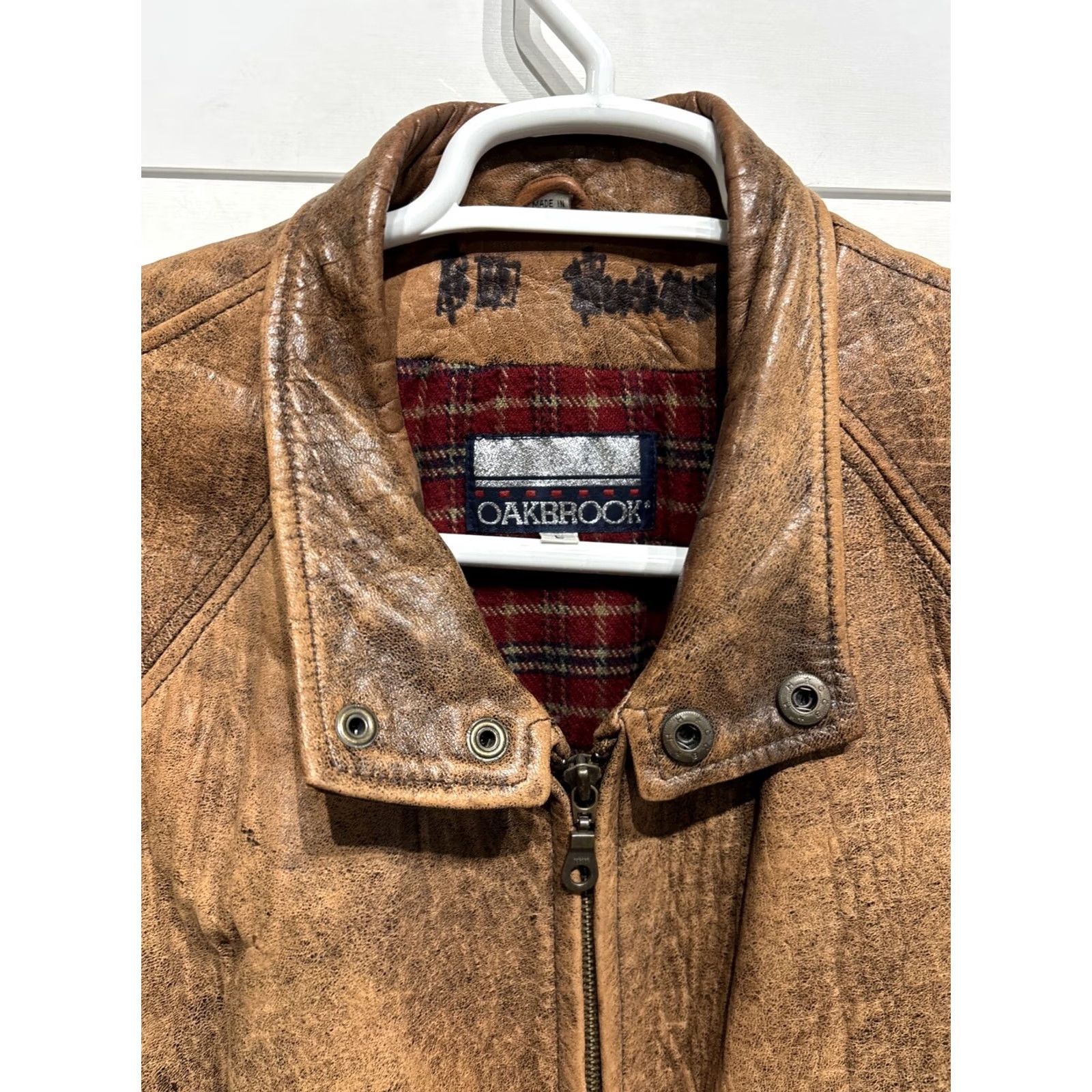 Vintage VINTAGE Oakbrook Leather Bomber Jacket Mens Size L Distressed Brown Wool? Size US L / EU 52-54 / 3 - 2 Thumbnail