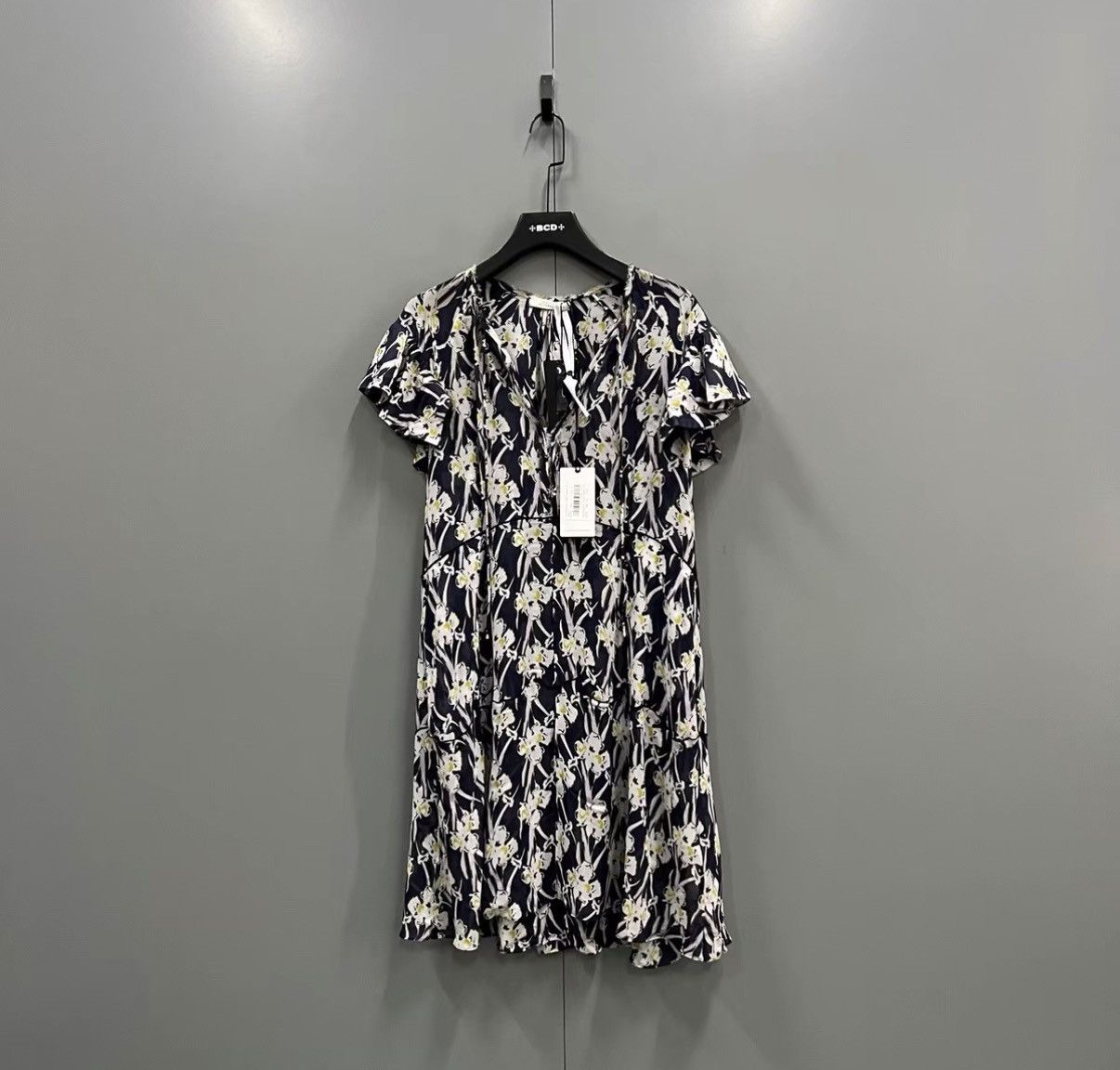 DOROTHEE SCHUMACHER Dorothee Schumacher Floral Dress J41 Size XS / US 0-2 / IT 36-38 - 1 Thumbnail
