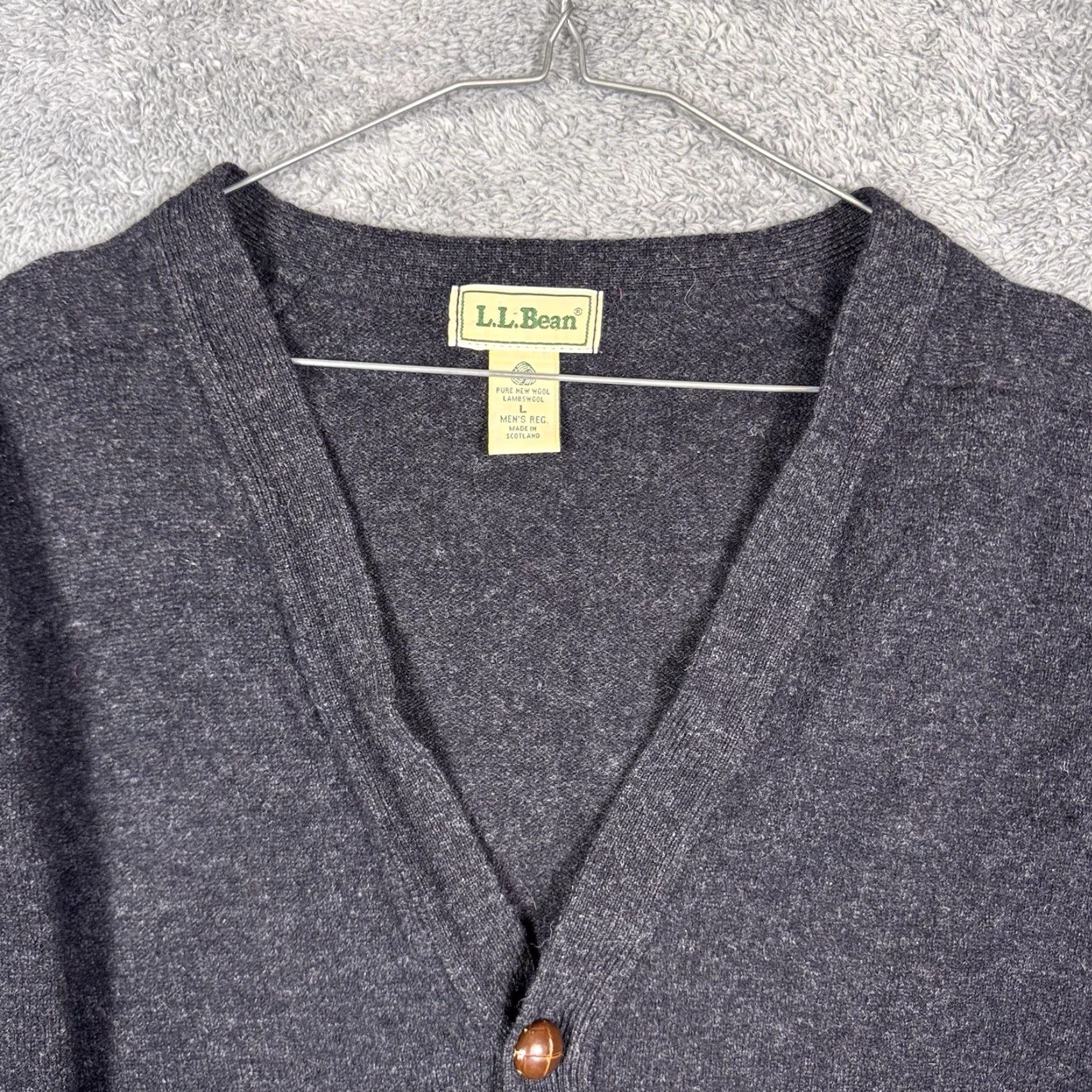 Vintage VINTAGE L.L. Bean Sweater Mens L Cardigan Lambs Wool Scotland 70s J697 Knit Wool Gray Full Zip Pockets Size US L / EU 52-54 / 3 - 4 Thumbnail