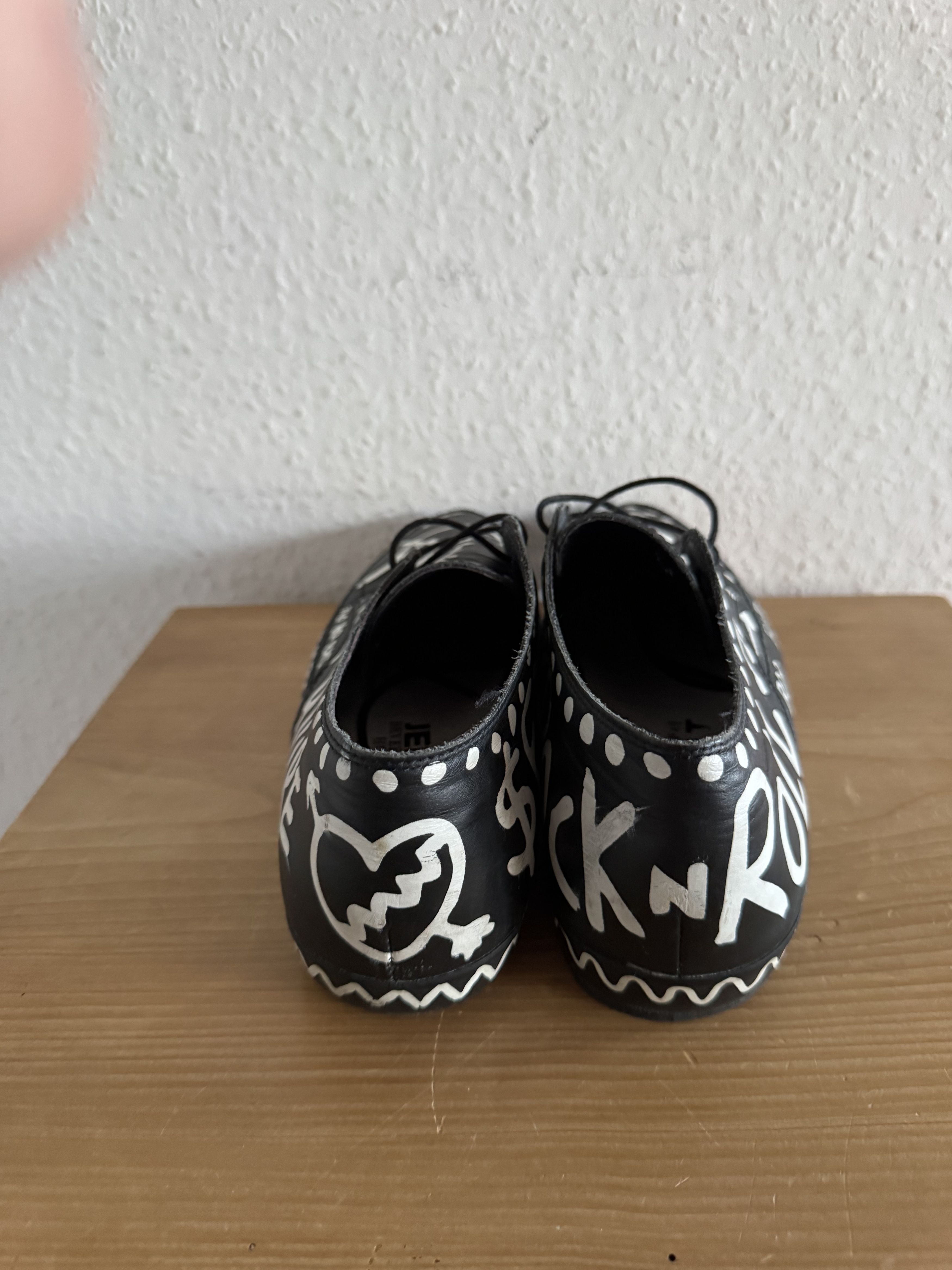 Adidas × Jeremy Scott FW12 JS Slim Graffiti Sneakers Size US 9.5 / EU 42-43 - 4 Thumbnail