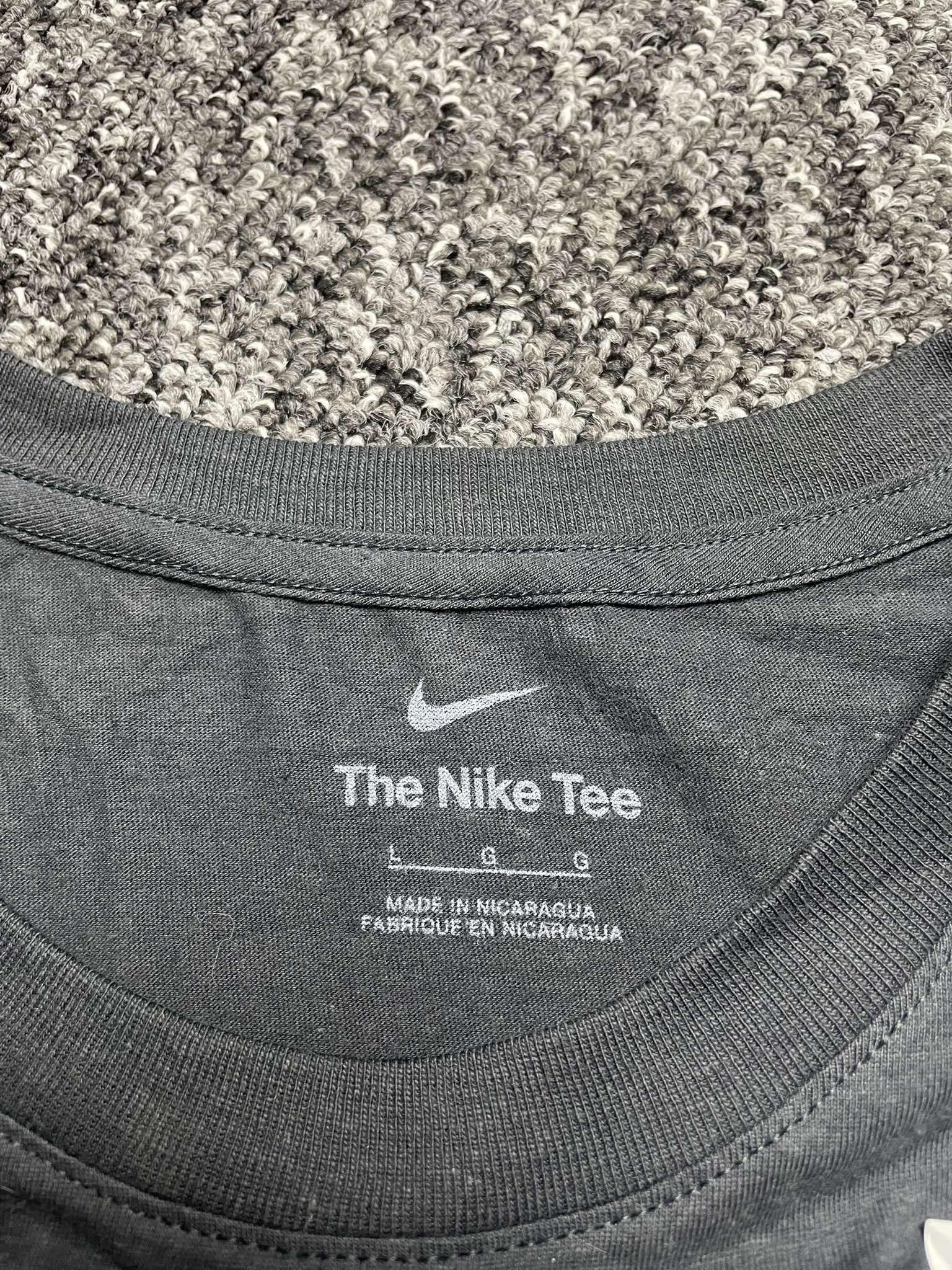Nike × Vintage Tshirt basic Nike solo swoosh sportswear NFL Fly Eagles Fly Size US L / EU 52-54 / 3 - 5 Thumbnail
