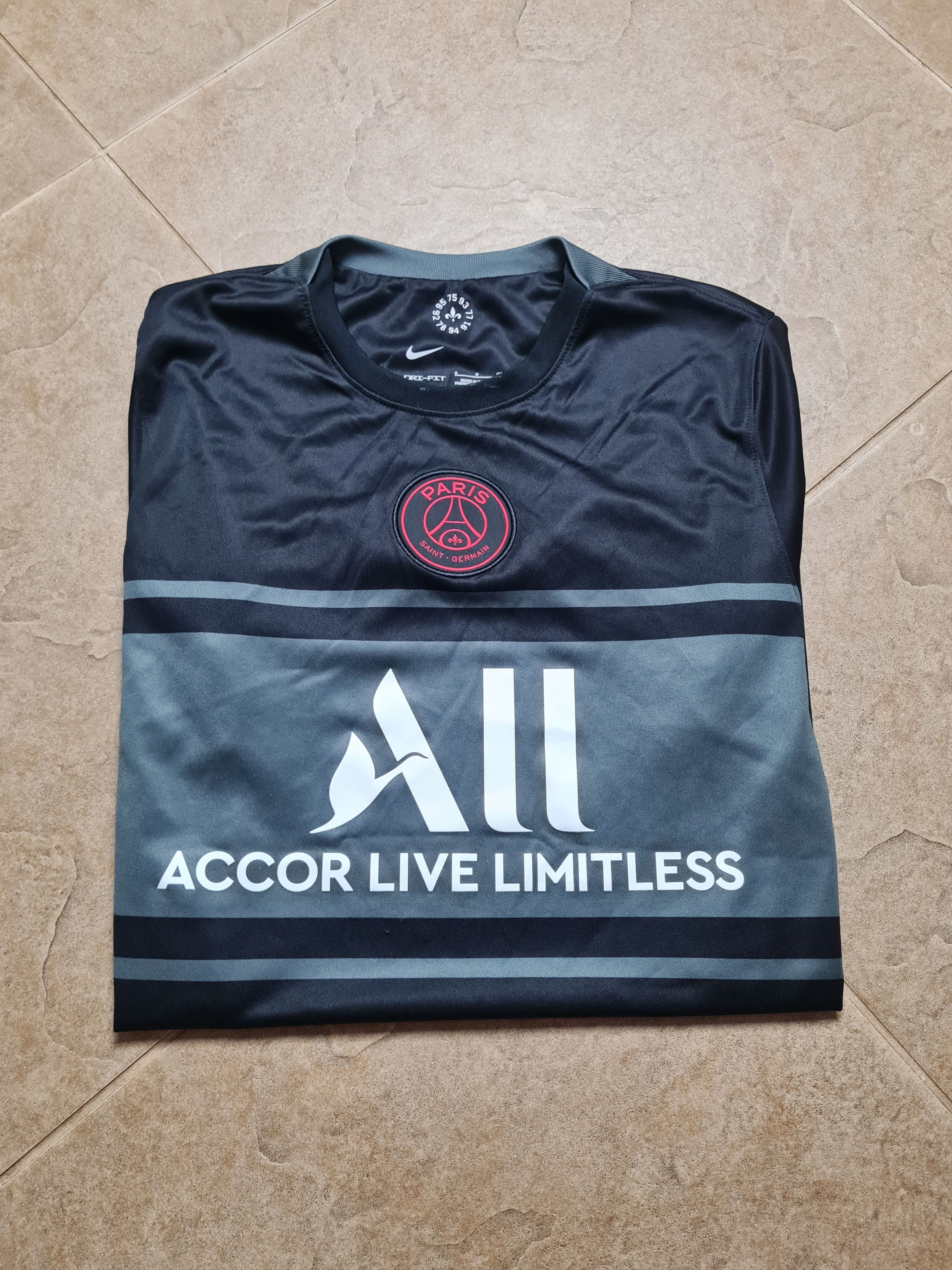 Nike JERSEY PARIS SAINT GERMAIN 2021/2022 NIKE Third Soccer Size US S / EU 44-46 / 1 - 16 Thumbnail