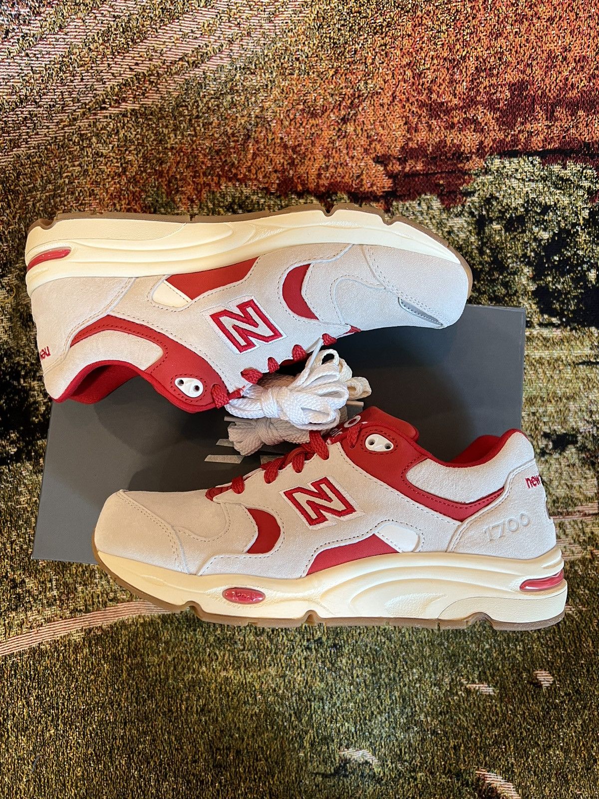 Kith × New Balance Kith x New Balance 1700 Marshmallow Size US 8.5 / EU 41-42 - 2 Thumbnail
