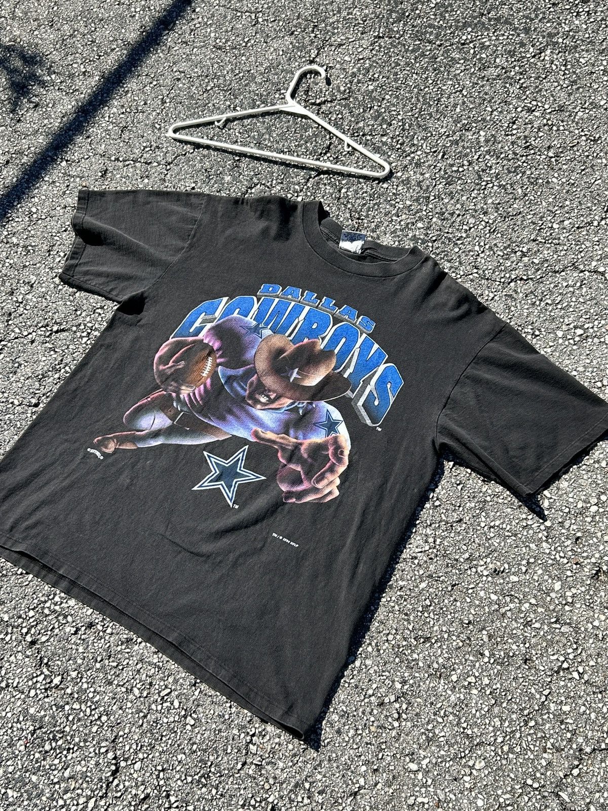 image of Vintage Nutmeg Mills 1994 Dallas Cowboys T-Shirt Size:xl in Black, Men's