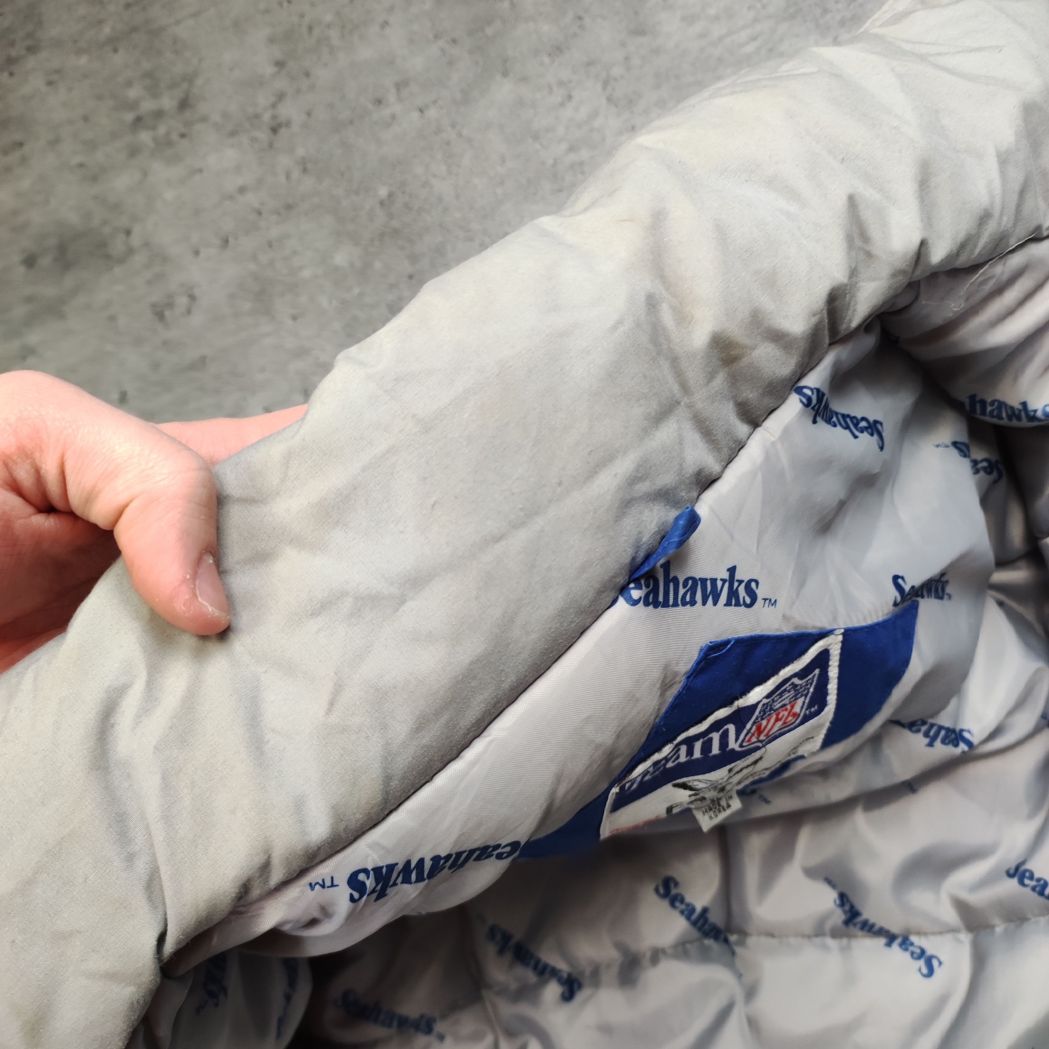 NFL × Vintage RARE Korean NFL Seattle Seahawks 90s Heavy Puffer Jacket Size US XL / EU 56 / 4 - 10 Thumbnail