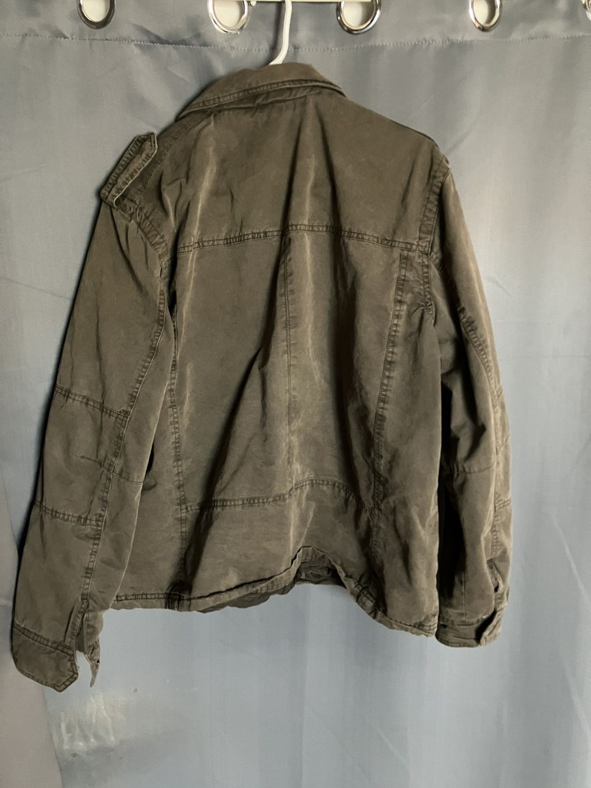 Levi's ARMY GREEN LEVI'S JACKET (SOO SEXY!) Size US XL / EU 56 / 4 - 2 Thumbnail
