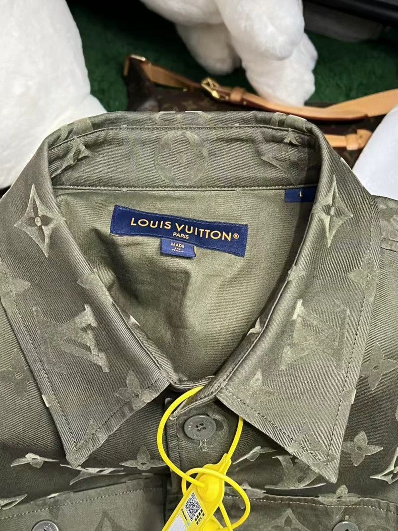 Louis Vuitton Full Print Shirt Jacket by Louis Vuitton -2505 Size US L / EU 52-54 / 3 - 3 Thumbnail