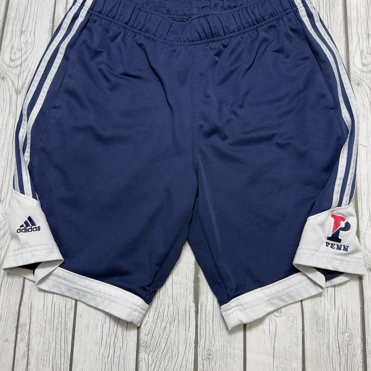 Adidas × NCAA Penn shorts Size US 32 / EU 48 - 3 Thumbnail