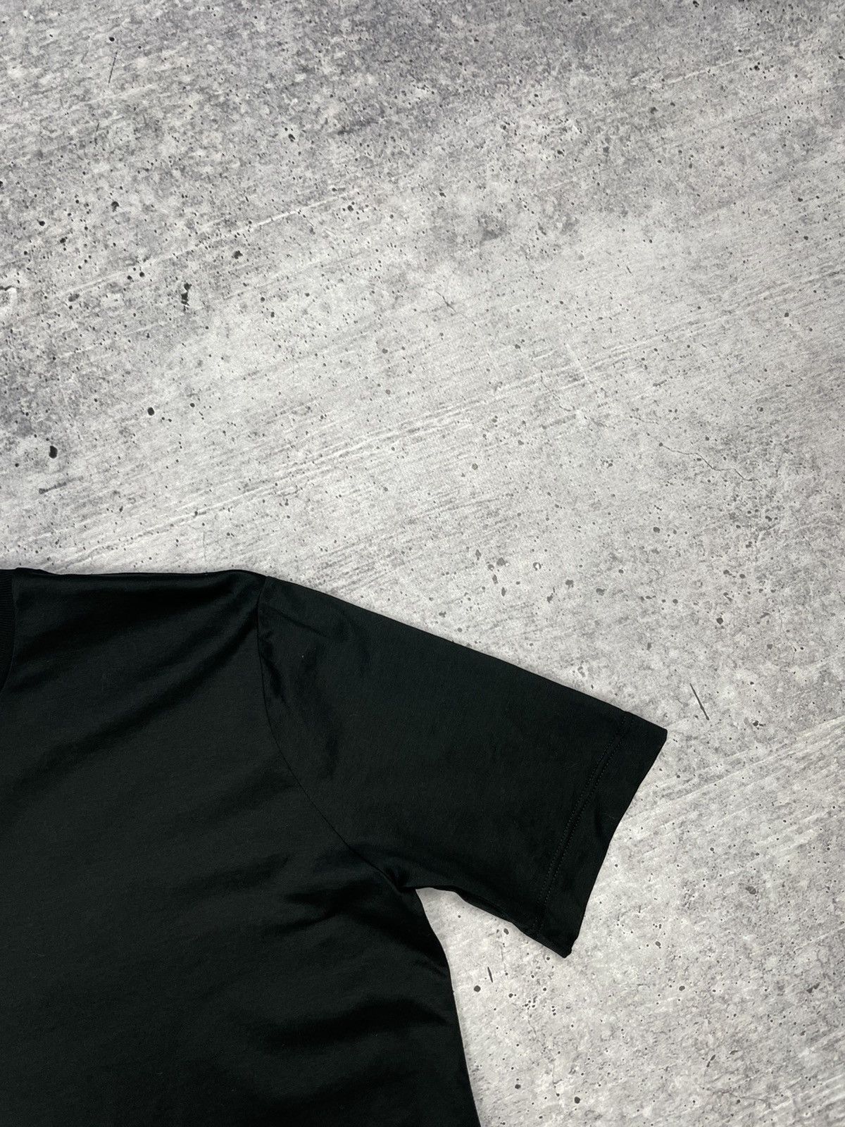 Prada Vintage Prada Milano Black Classic Luxury Rare T- Shirt Tee Size XS / US 0-2 / IT 36-38 - 6 Thumbnail