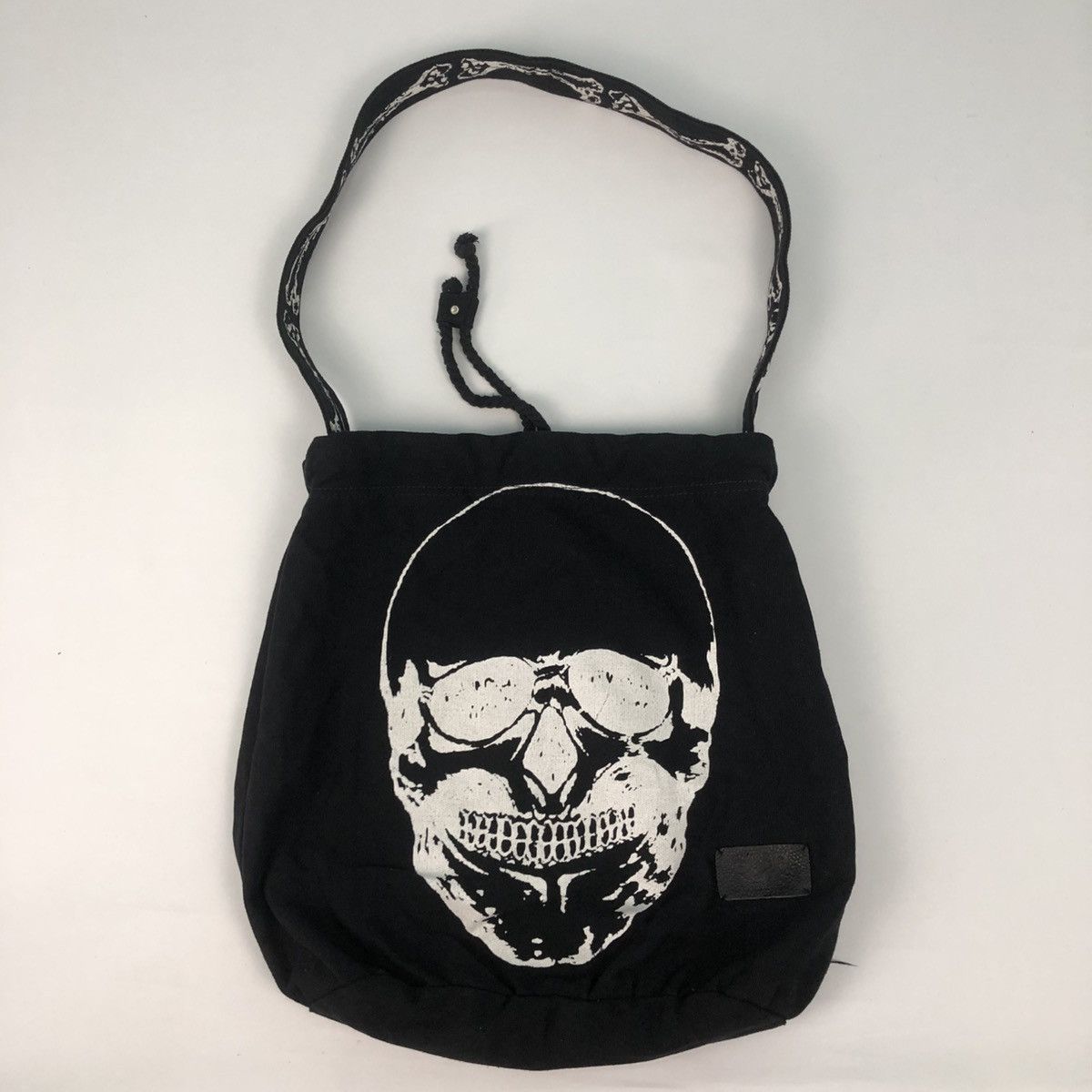 Japanese Brand GLAD NEWS SKULL PRINTED CROSSBODY CANVAS TOTE BAG Size ONE SIZE - 1 Thumbnail