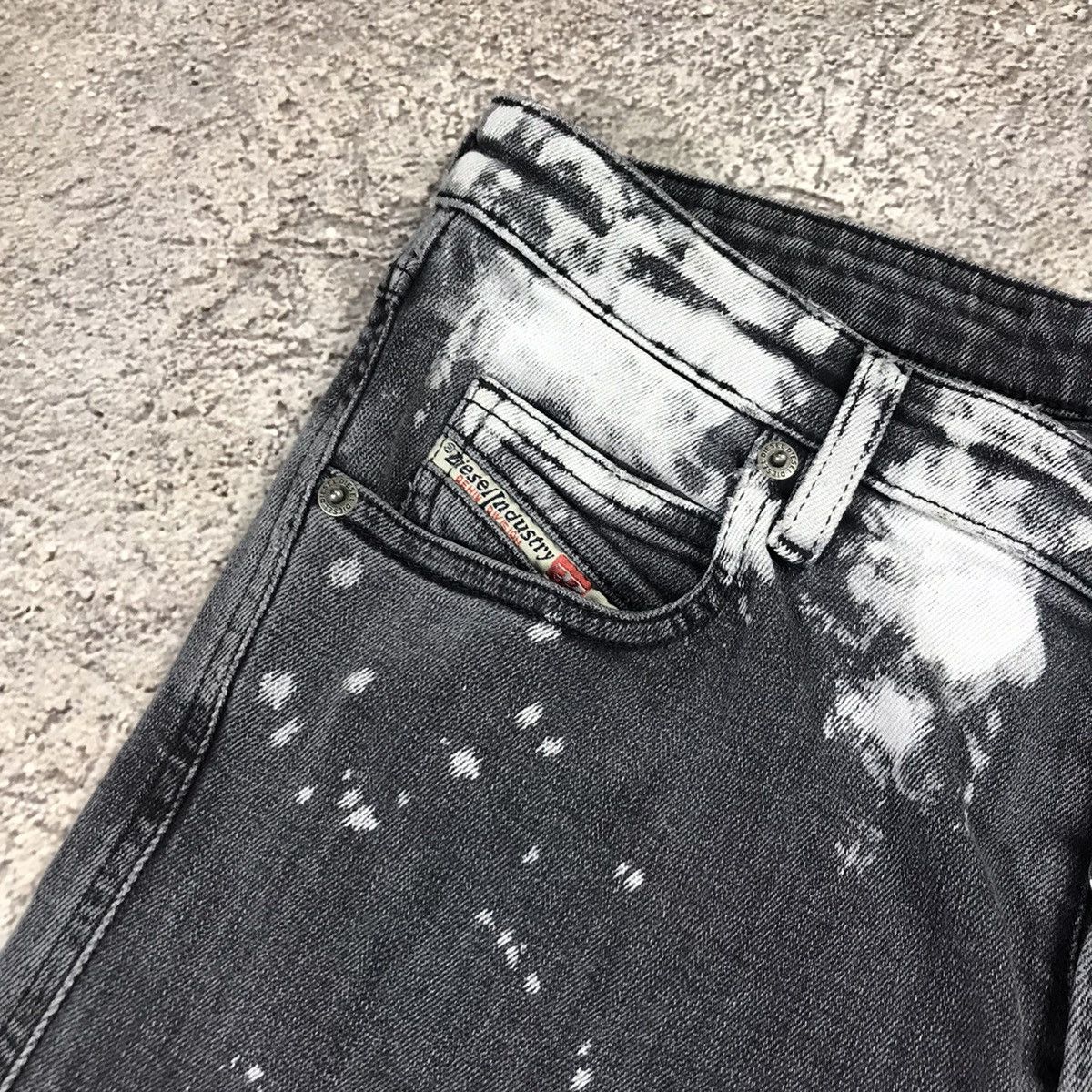 Vintage Vintage Diesel Distressed Baggy Jeans Grunge Streetwear 28 Size US 28 / EU 44 - 3 Thumbnail