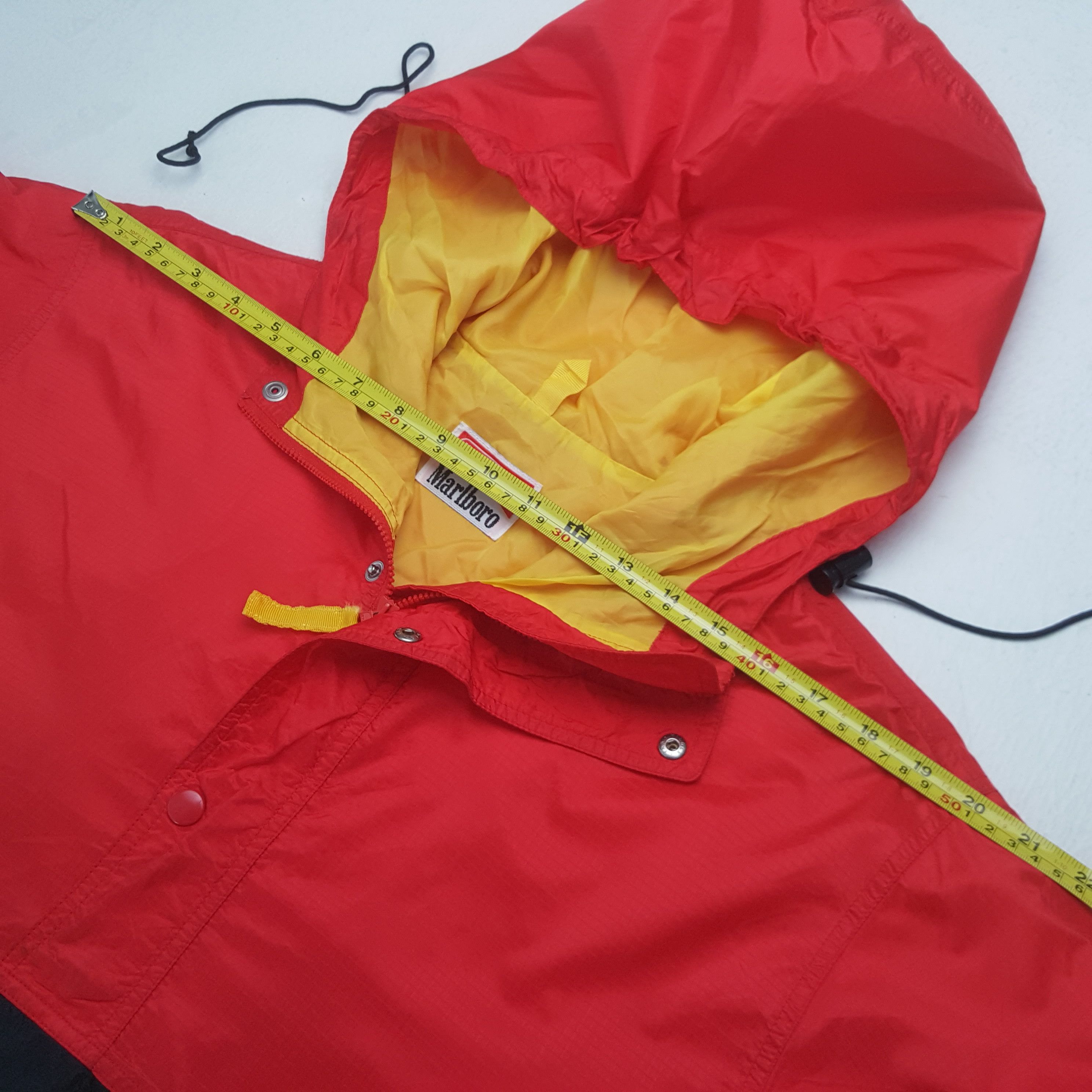 Marlboro Vintage Marlboro Formula One Racing Windbreaker Jacket RR3 Size US M / EU 48-50 / 2 - 5 Thumbnail