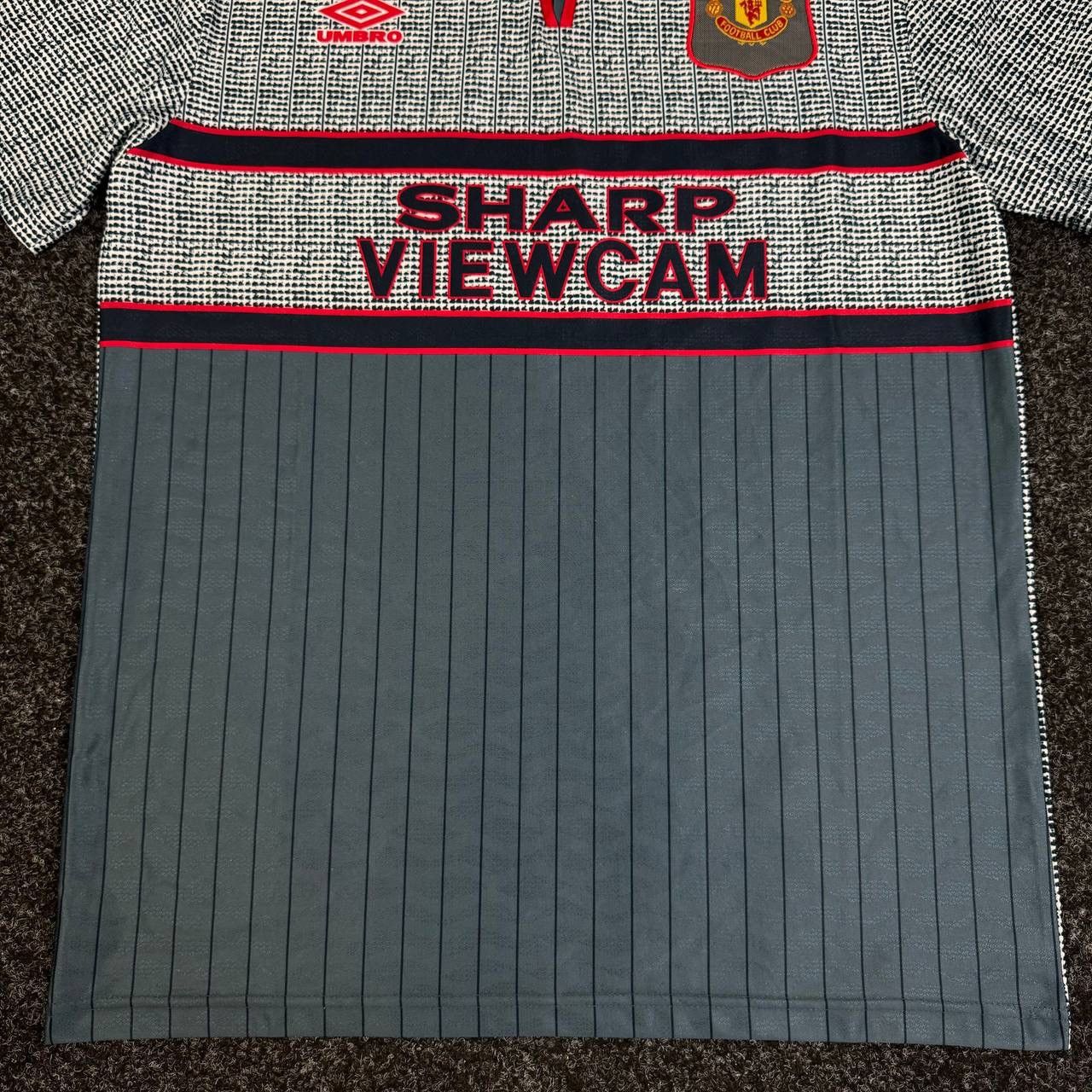 Umbro Umbro Manchester United jersey Blokecore balenciaga style Size US XL / EU 56 / 4 - 4 Thumbnail