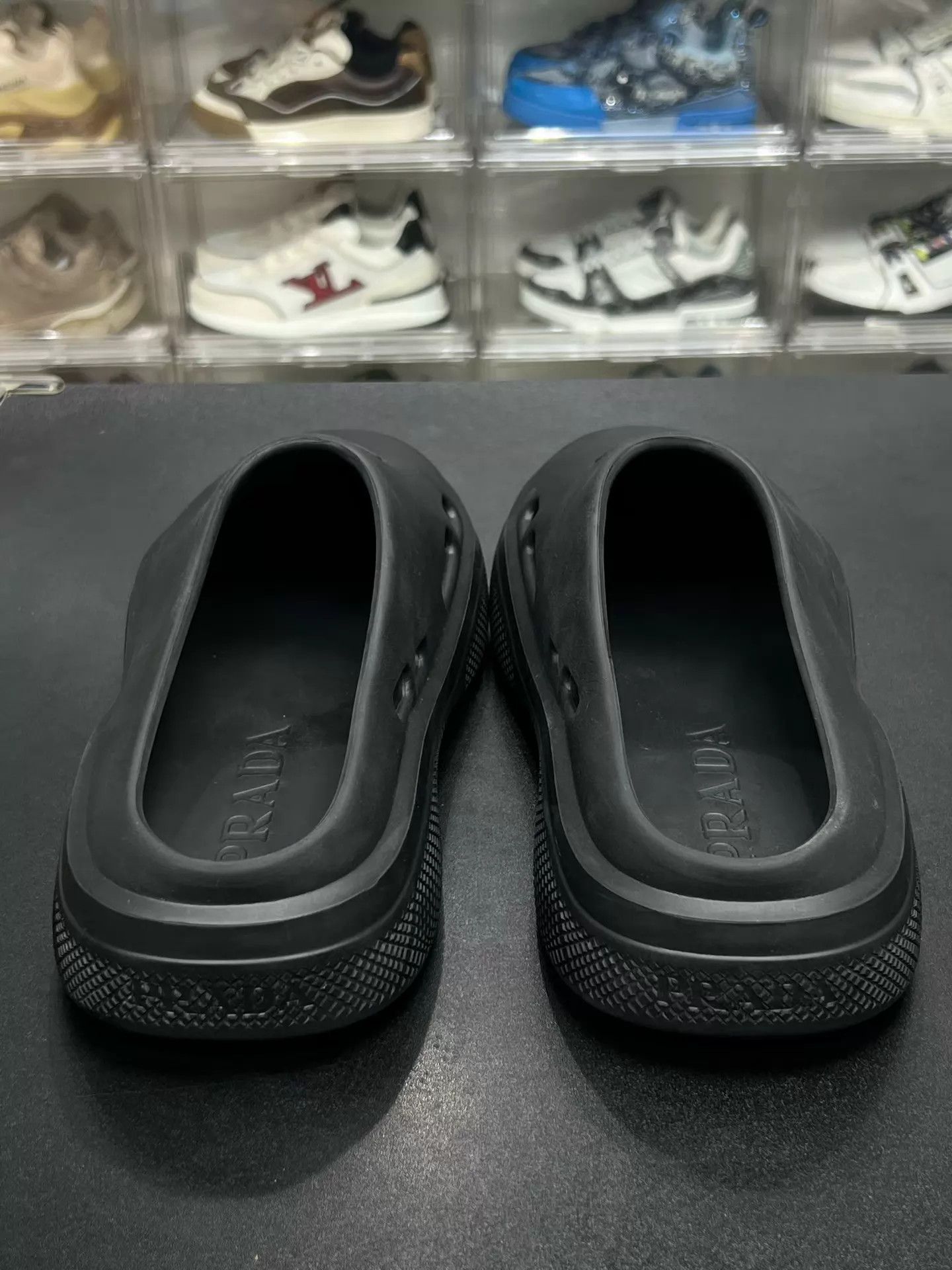 Prada Prada Rubber Mule Slipper 40 Like New Size US 7 / EU 40 - 7 Thumbnail