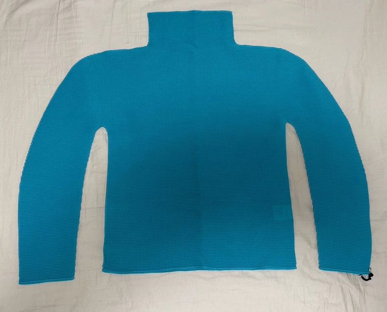 Issey Miyake issey miyake size:one size Blue long-sleeved top 2506-Next Size XXS / US 00 / IT 34 - 2 Thumbnail