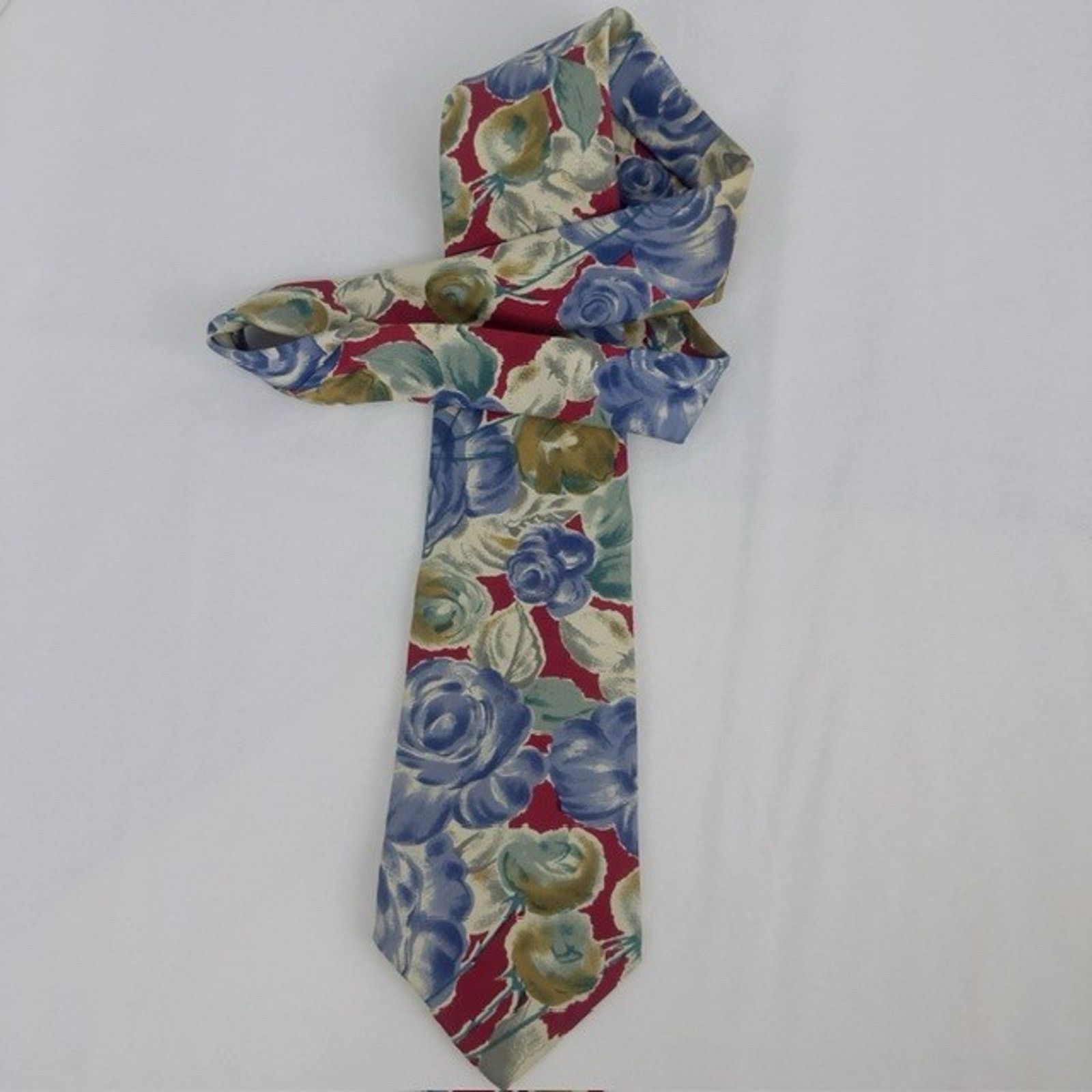Van Heusen Van Heusen 417 Necktie Red/Blue/Green Floral Silk Preppy Size ONE SIZE - 12 Thumbnail