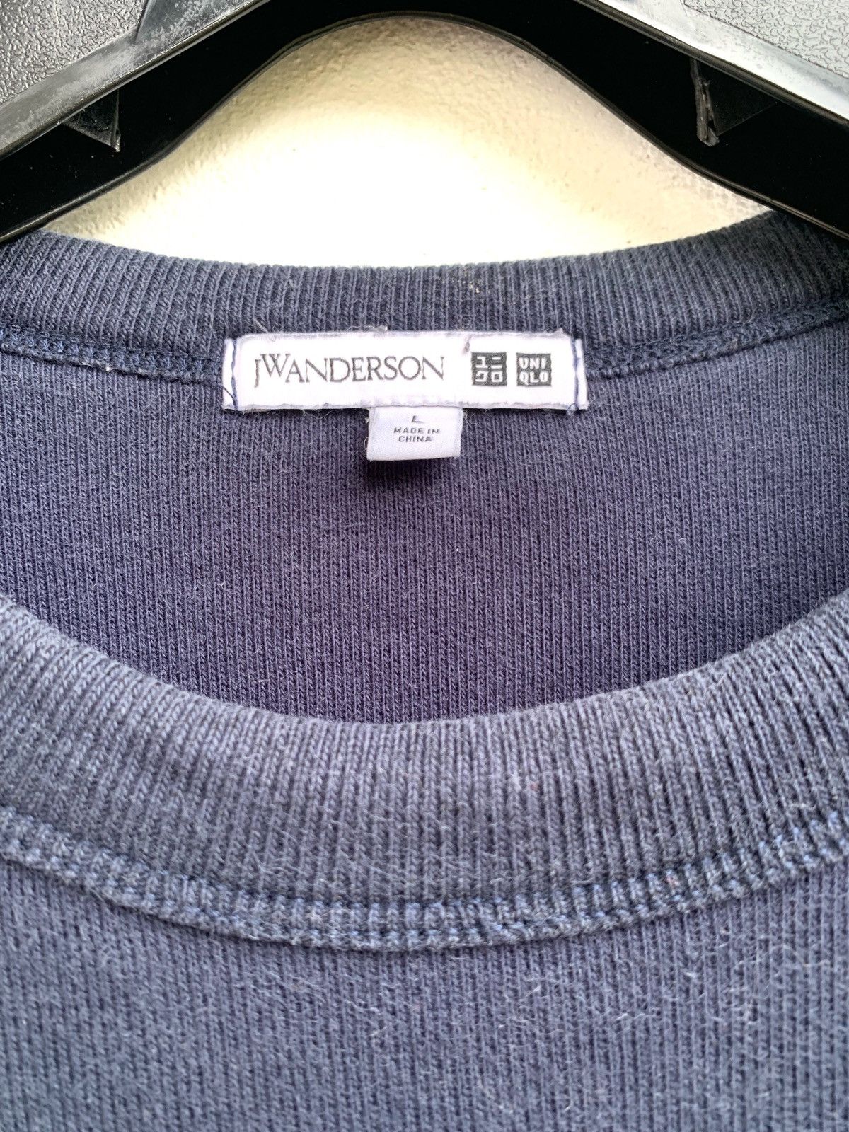 JW Anderson × Japanese Brand × Uniqlo Uniqlo X JW Anderson Longsleeve Single Pocket Size US L / EU 52-54 / 3 - 7 Thumbnail