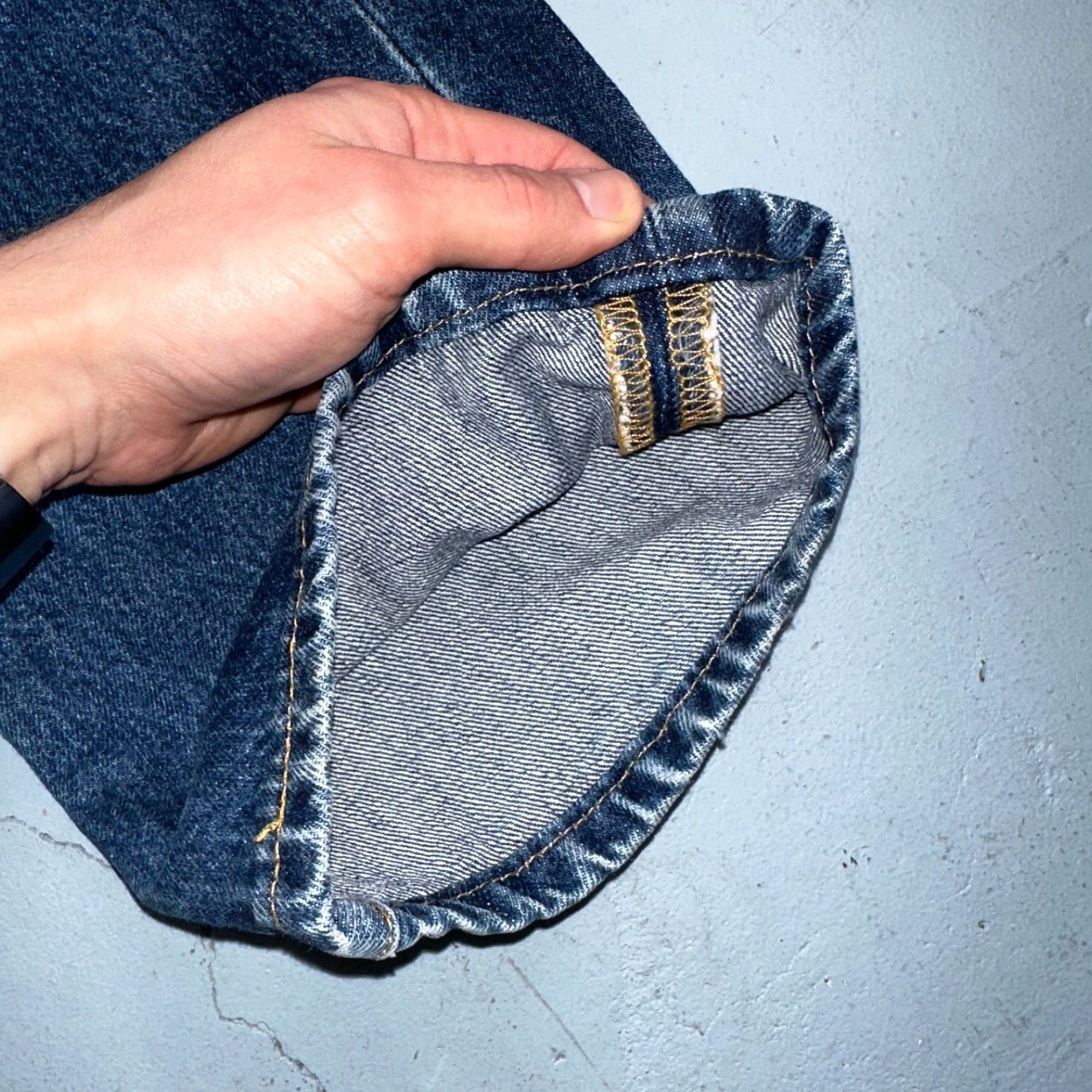 Levi's VINTAGE Levi's 501 Jeans 90s Straight Leg Blue 33x32 Mens Regular Denim Cotton Mid Rise 501 Series 90s Theme: 90s Mens Size US 33 - 4 Thumbnail