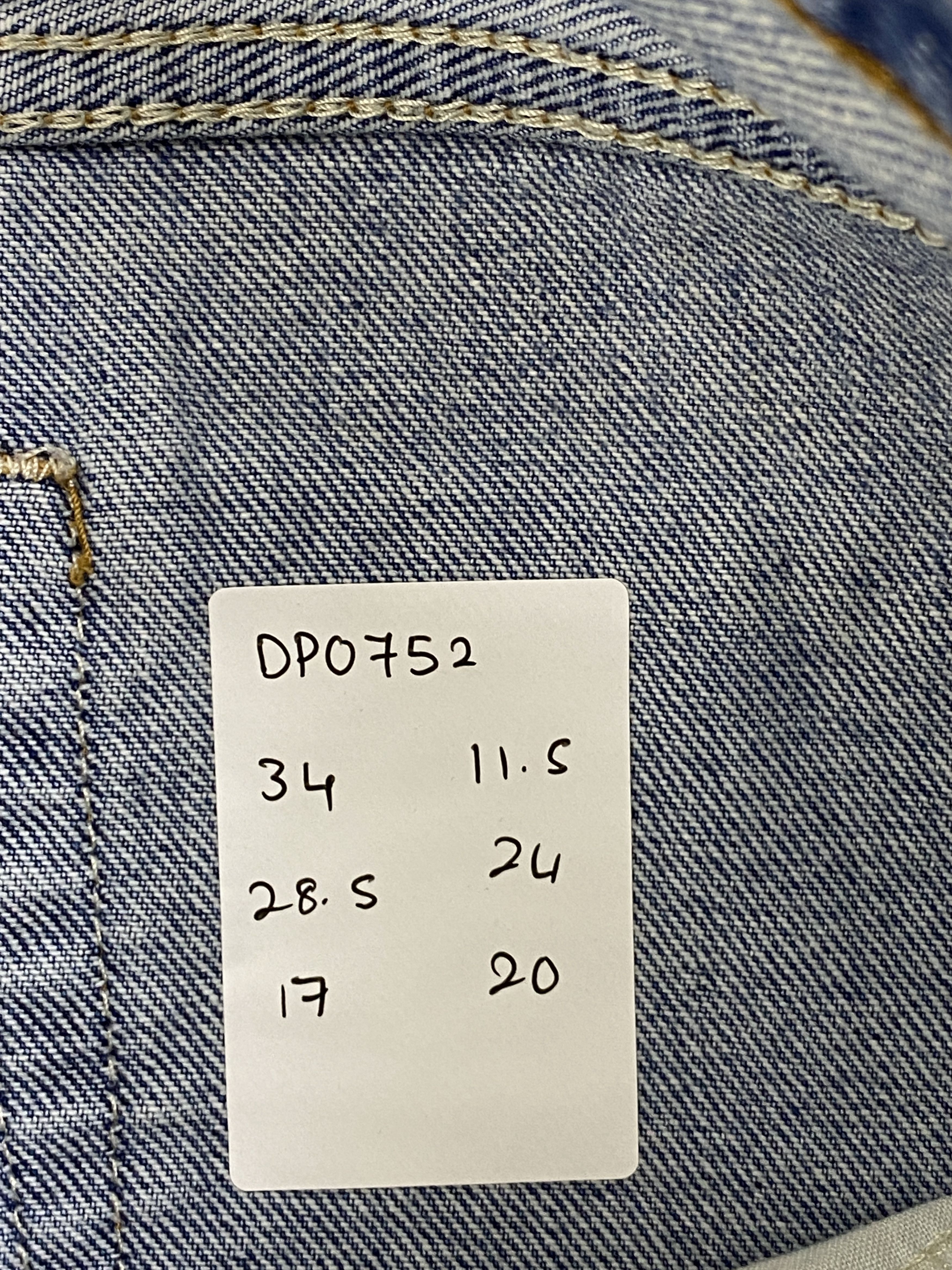 Levi's × Vintage Faded Blue Vintage 90s Levis 550 Jeans Size US 34 / EU 50 - 16 Thumbnail