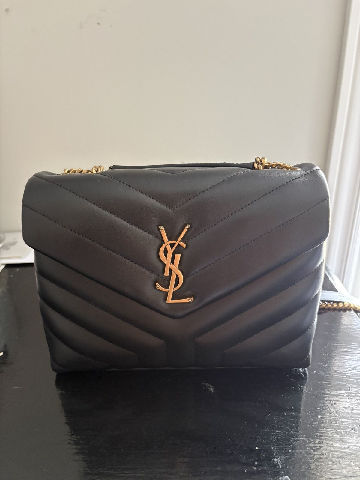 Yves Saint Laurent Saint Laurent Small LouLou Bag Black Leather Gold Hardware Size ONE SIZE - 1 Thumbnail