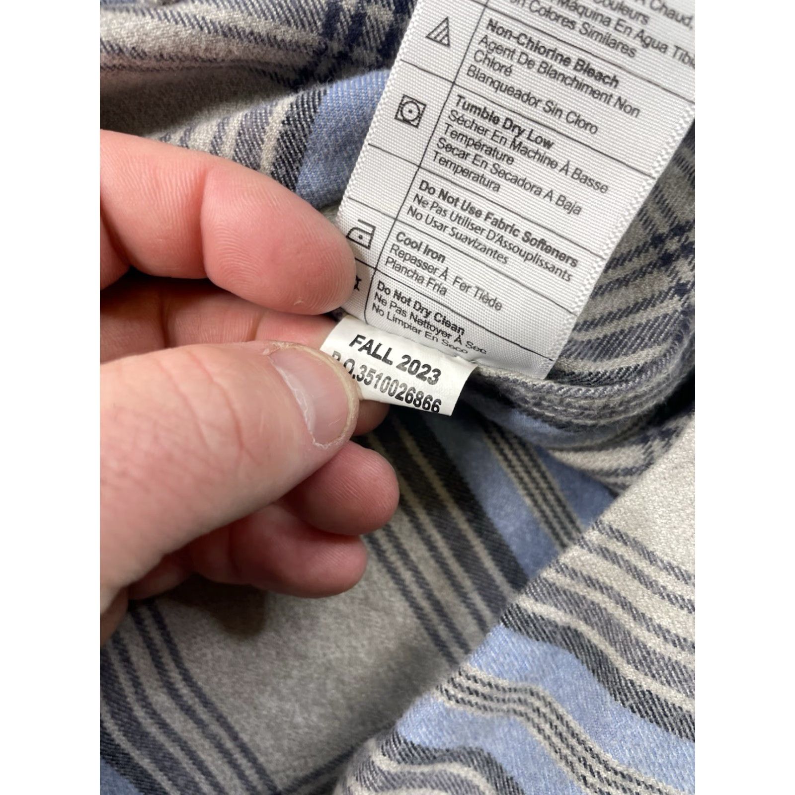 Carhartt Carhartt Shirt Plaid Men Medium M Heavyweight Flannel Long Sleeve Button-Up Pockets Multicolor 105947 Size US M / EU 48-50 / 2 - 8 Thumbnail