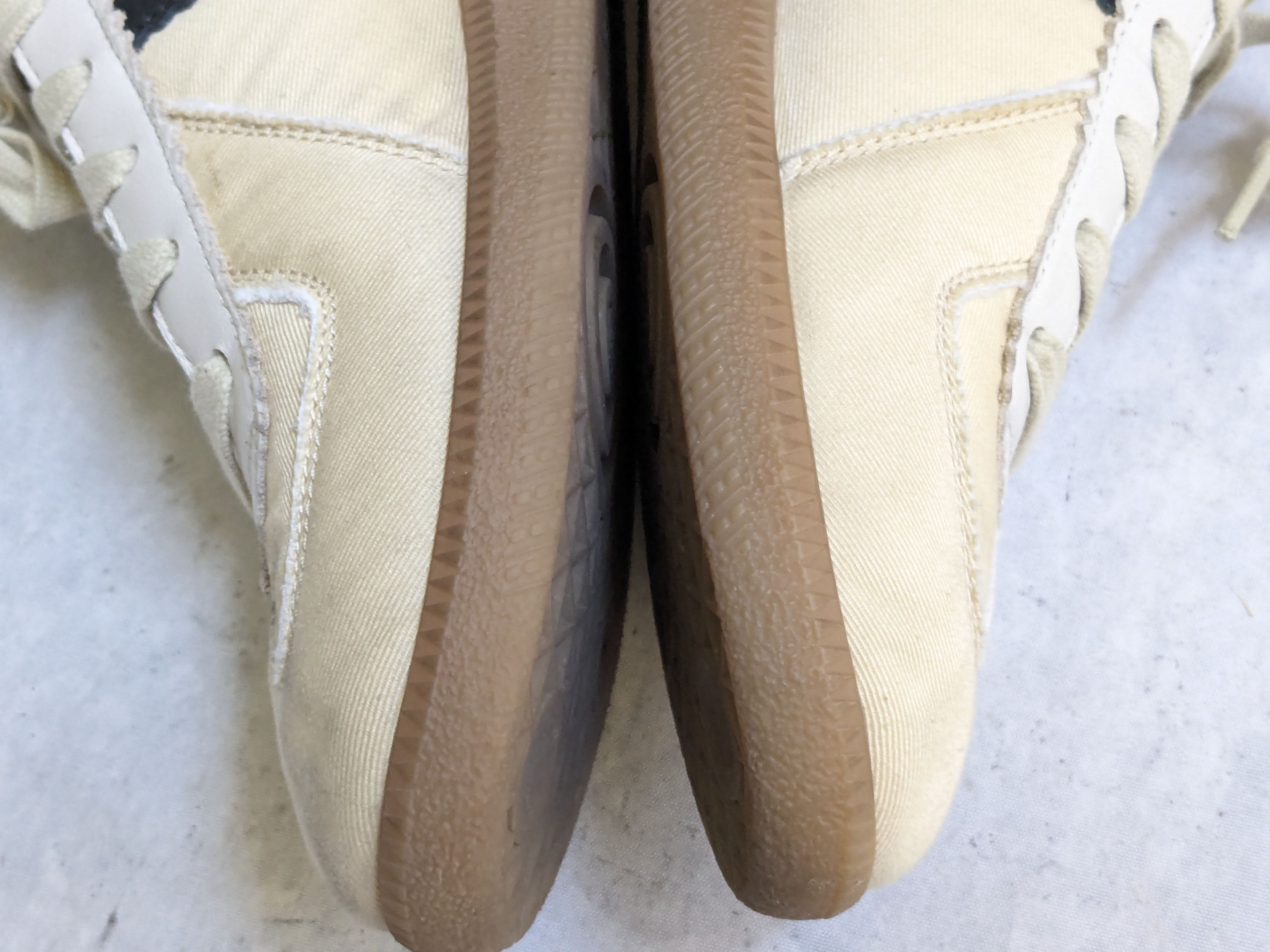 Maison Margiela Maison Margiela GAT Replica Canvas 9 42 Low Tops Gum Size US 9 / EU 42 - 13 Thumbnail