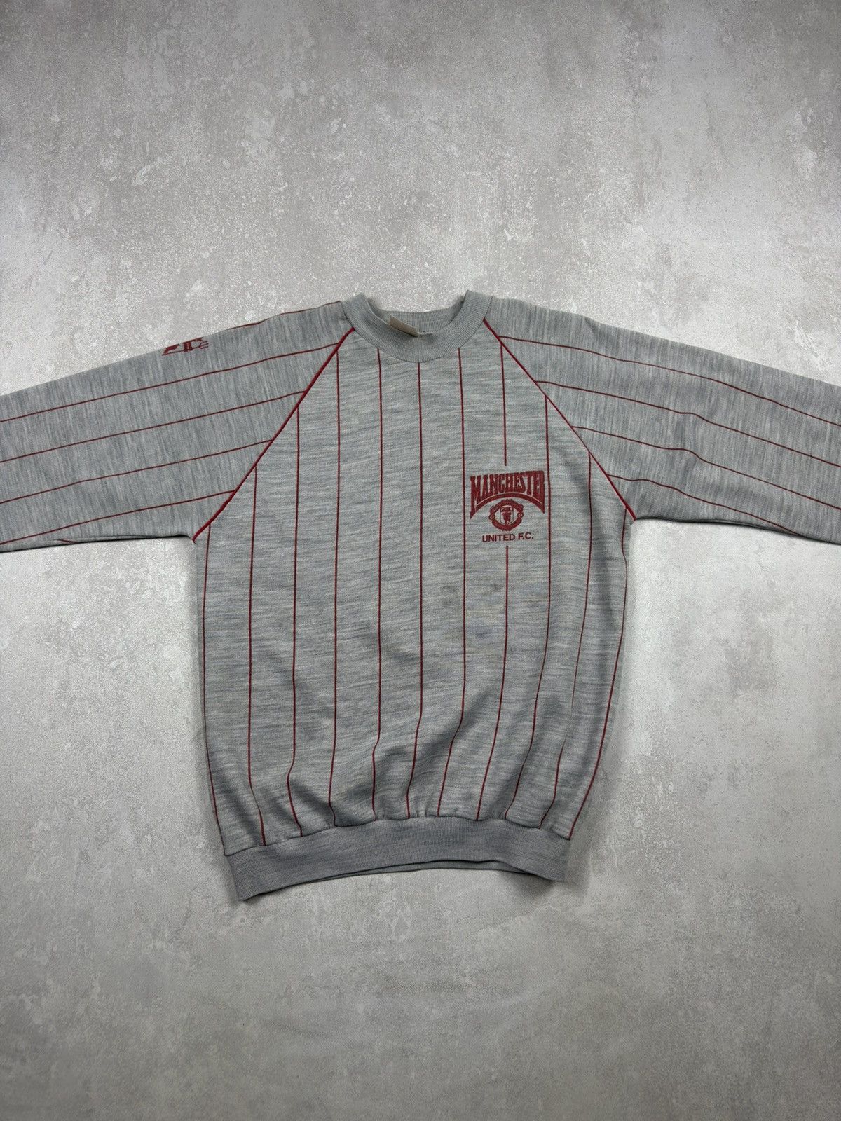 Umbro Vintage Manchester United 1983 Football Sweatshirt 90s Size US M / EU 48-50 / 2 - 12 Thumbnail