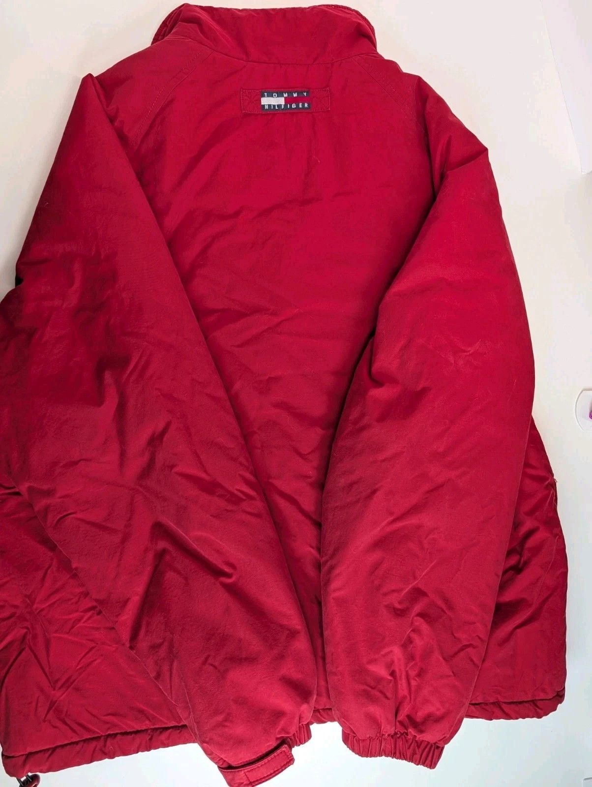 Tommy Hilfiger Vintage 90s Tommy Hilfiger Red Puffer Jacket XXL Flag Logo Size US XXL / EU 58 / 5 - 6 Thumbnail