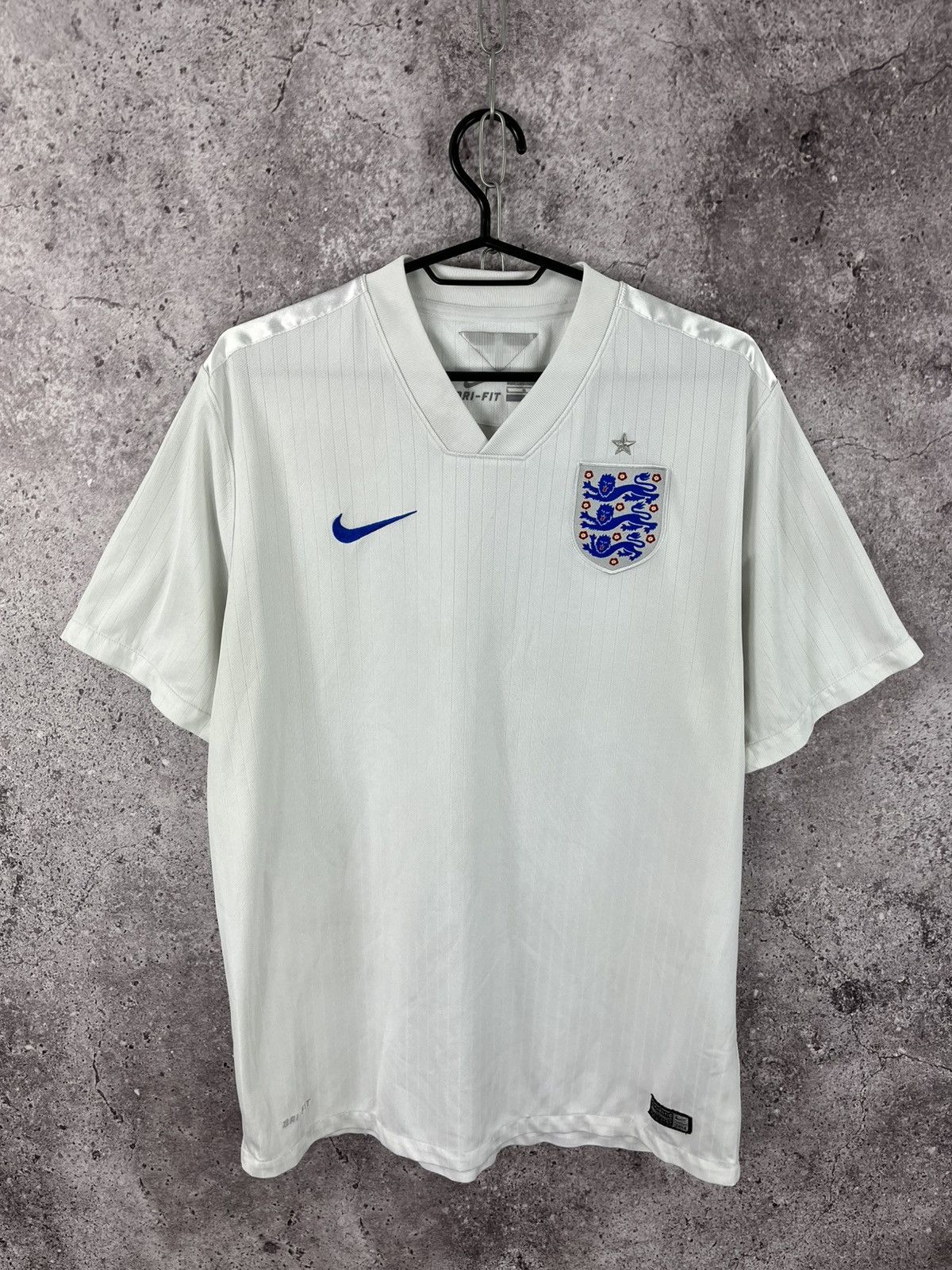 Nike Nike England National Team 2014/15 Home Jersey Size L Size US L / EU 52-54 / 3 - 1 Thumbnail