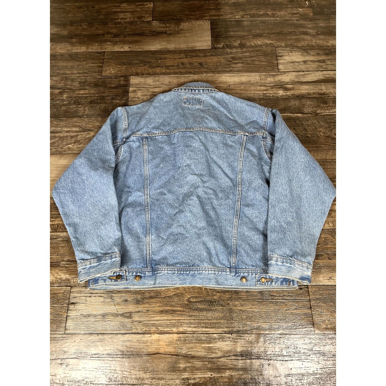 Wrangler VINTAGE Wrangler Rugged Wear Denim Jacket XL Blue Men's Jacket Regular Fit Button Front Spring Summer Winter Western USA 90s 2000s Size US XL / EU 56 / 4 - 5 Thumbnail