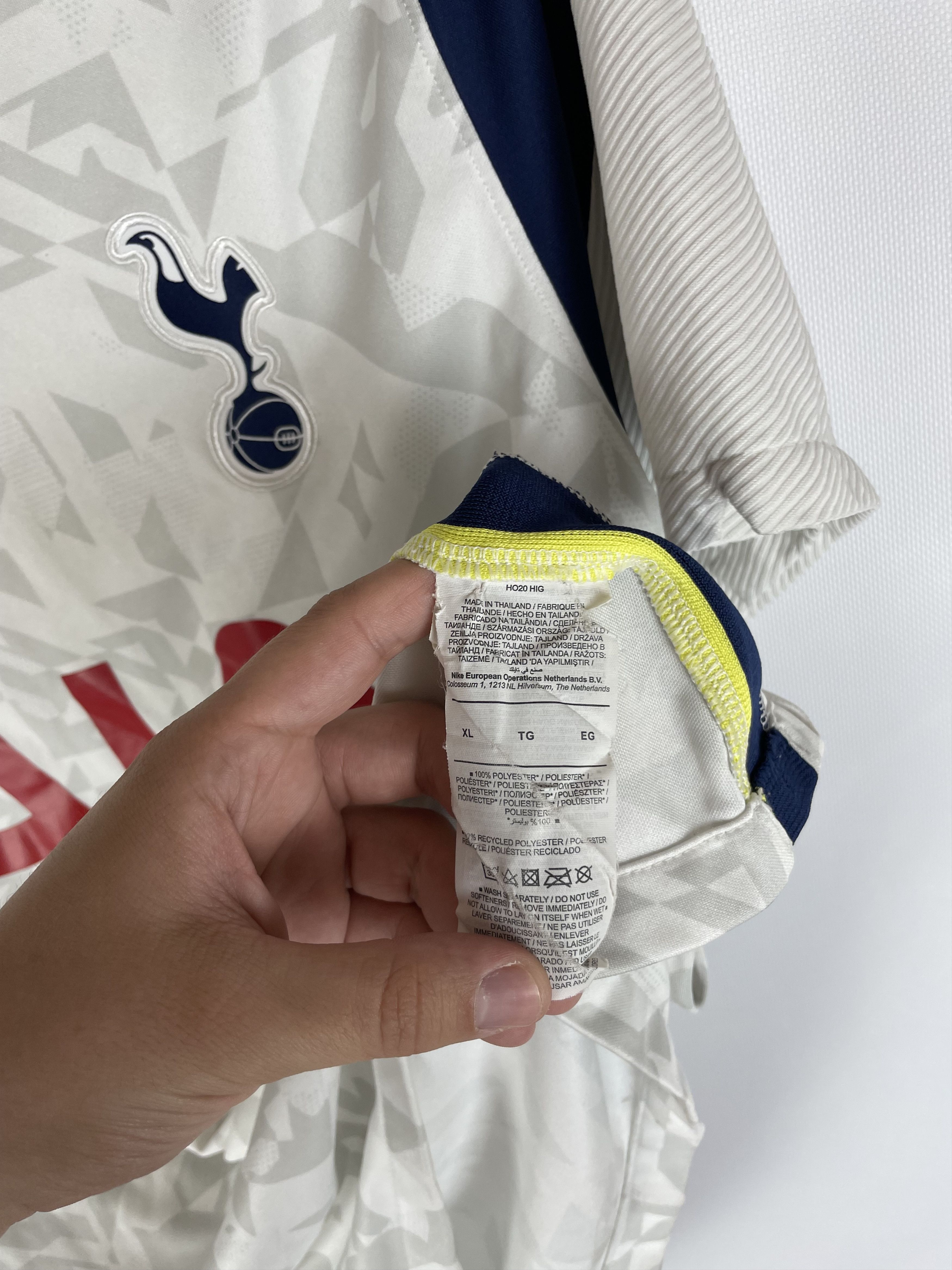 Nike Nike Tottenham Soccer Jersey T Shirt Tee Size US XL / EU 56 / 4 - 5 Thumbnail