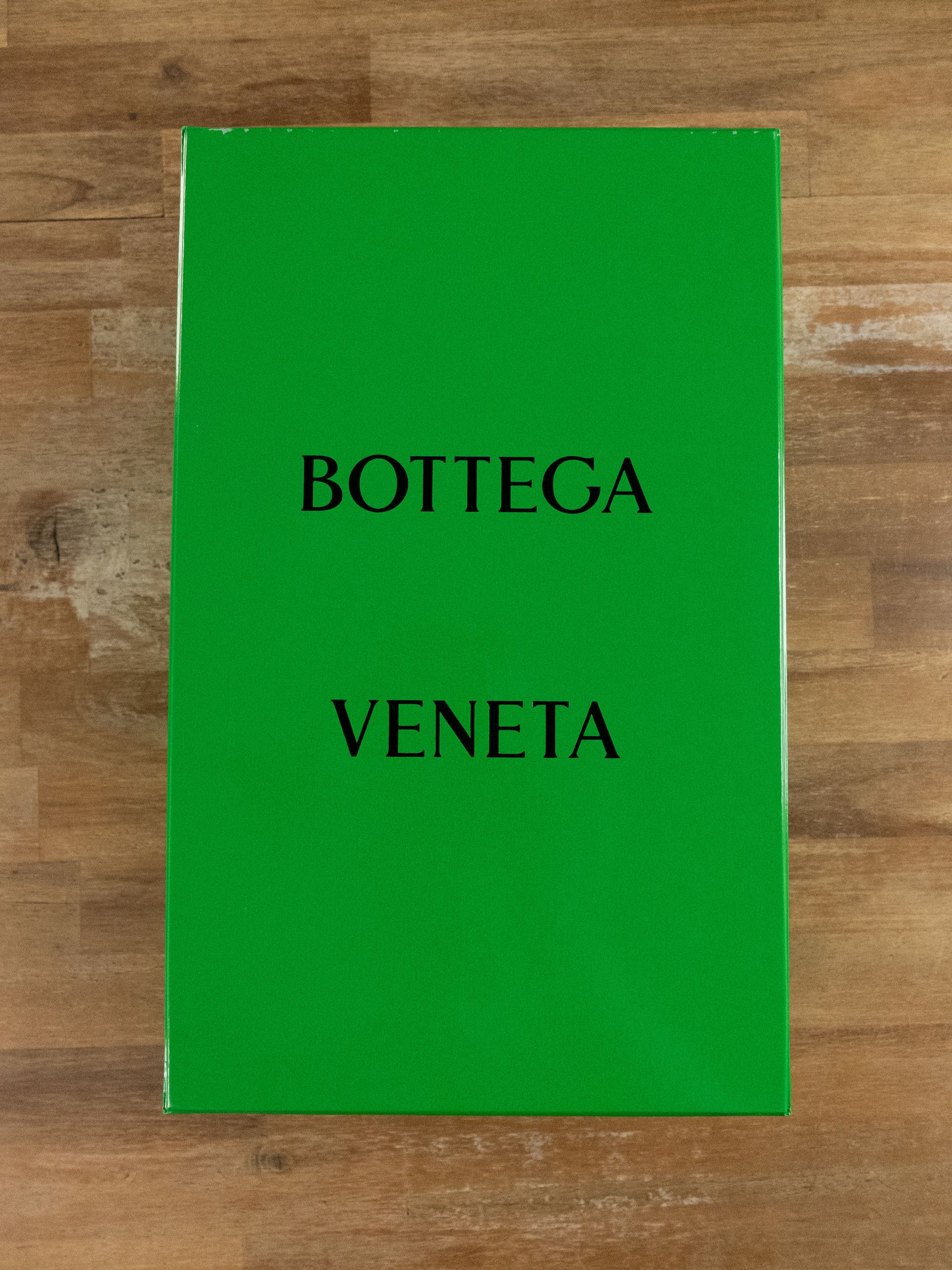Bottega Veneta BOTTEGA VENETA Slides parakeet green rubber slide sandals 42 Size US 9 / EU 42 - 7 Thumbnail