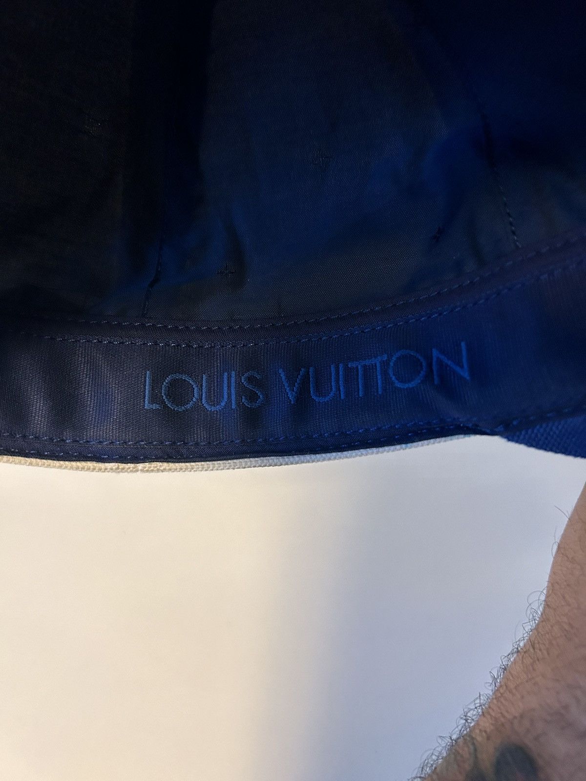 Louis Vuitton Louis Vuitton rainbow cap Size ONE SIZE - 6 Thumbnail