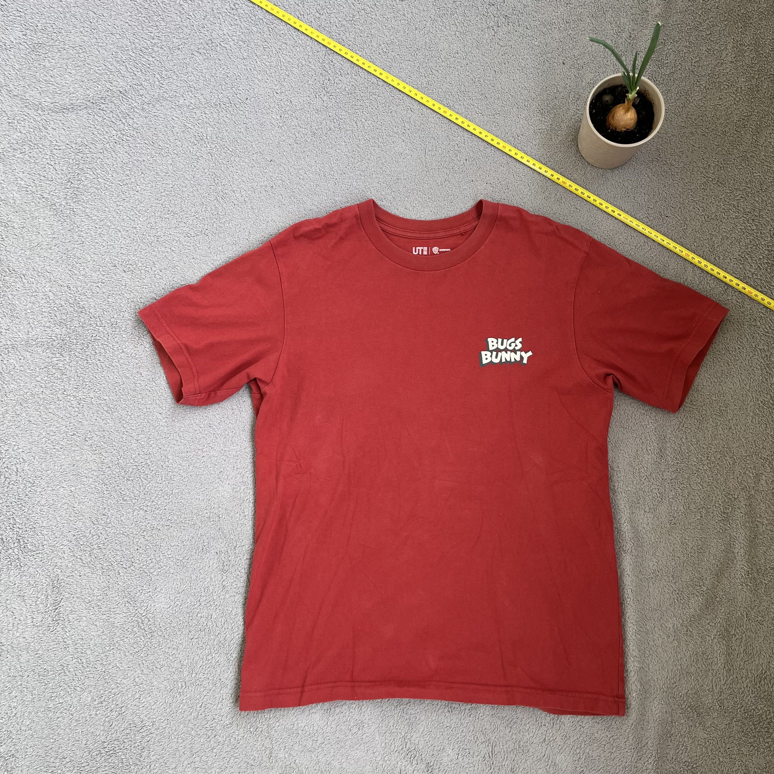 Cartoon Network × Uniqlo Uniqlo x Looney Tunes Bugs Bunny red t shirt tee print Size US L / EU 52-54 / 3 - 4 Thumbnail
