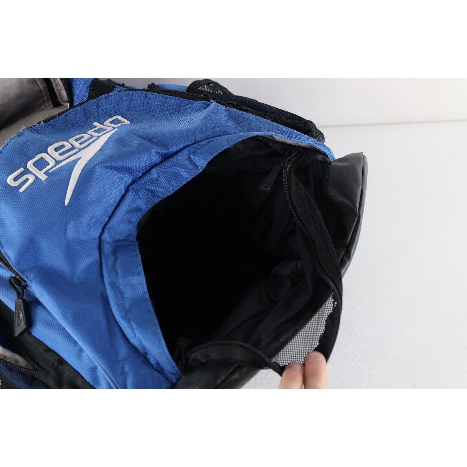 Speedo × Vintage Vintage Speedo Distressed Large Backpack Book Bag Size ONE SIZE - 15 Thumbnail